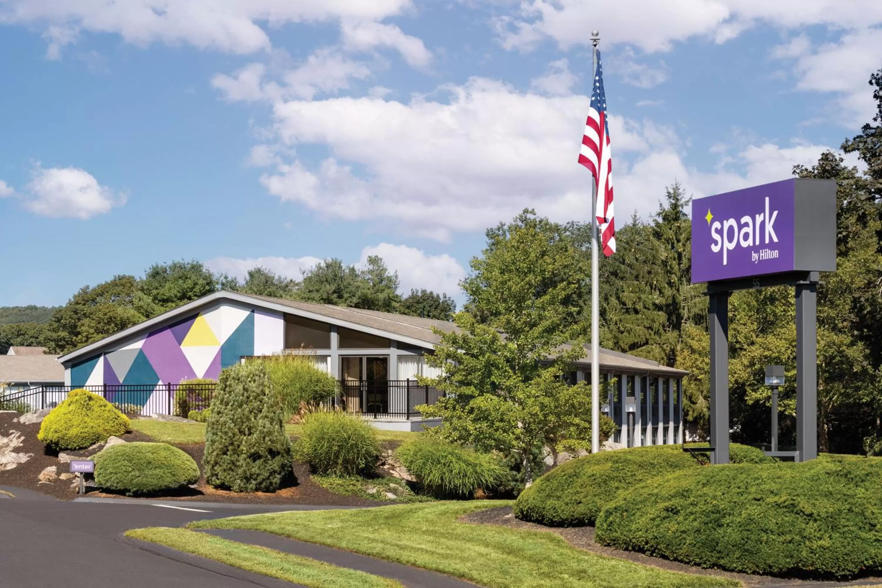 Property building in Spark By Hilton Mystic Groton