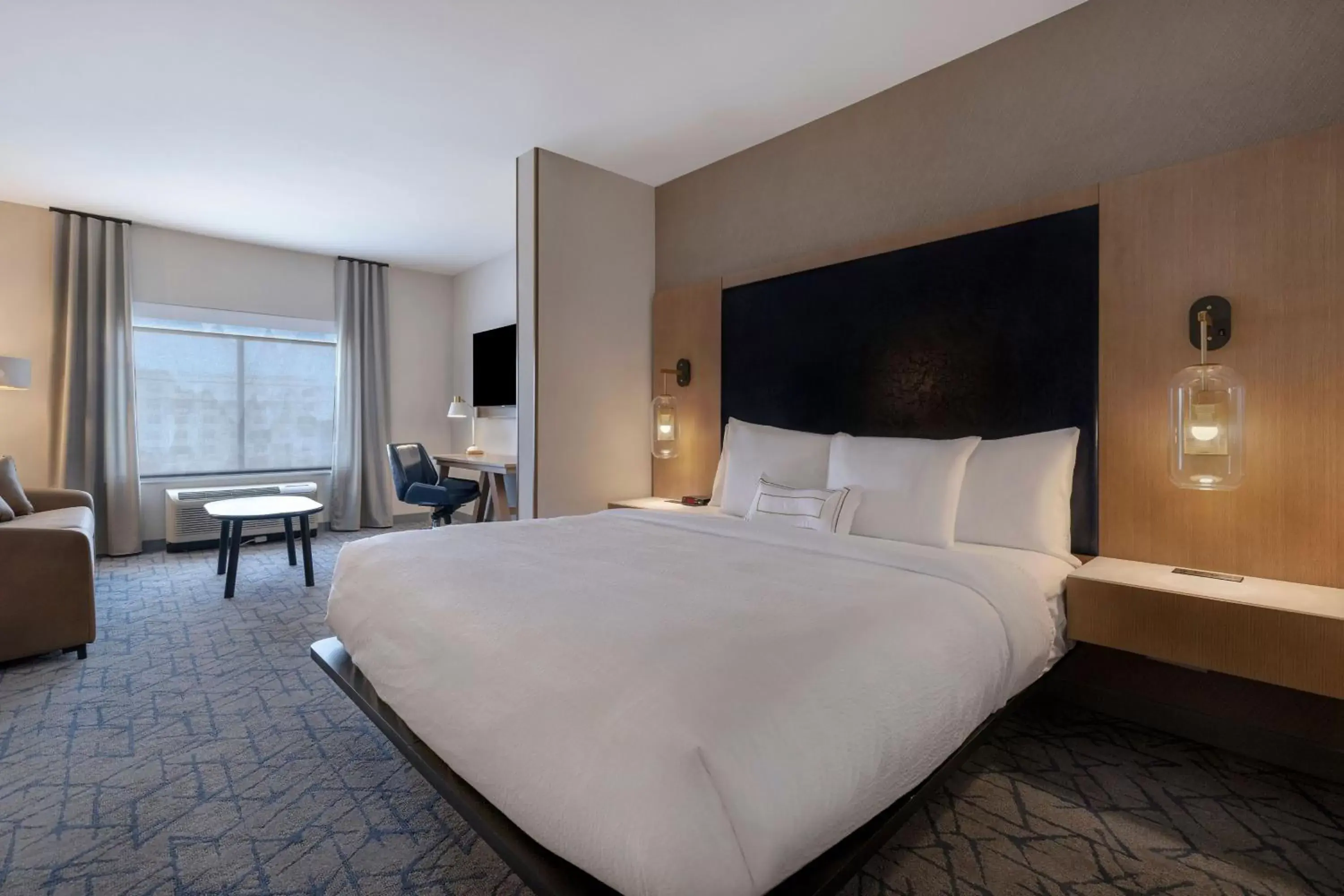 Photo of the whole room, Bed in Fairfield by Marriott Inn & Suites Denver Airport at Gateway Park