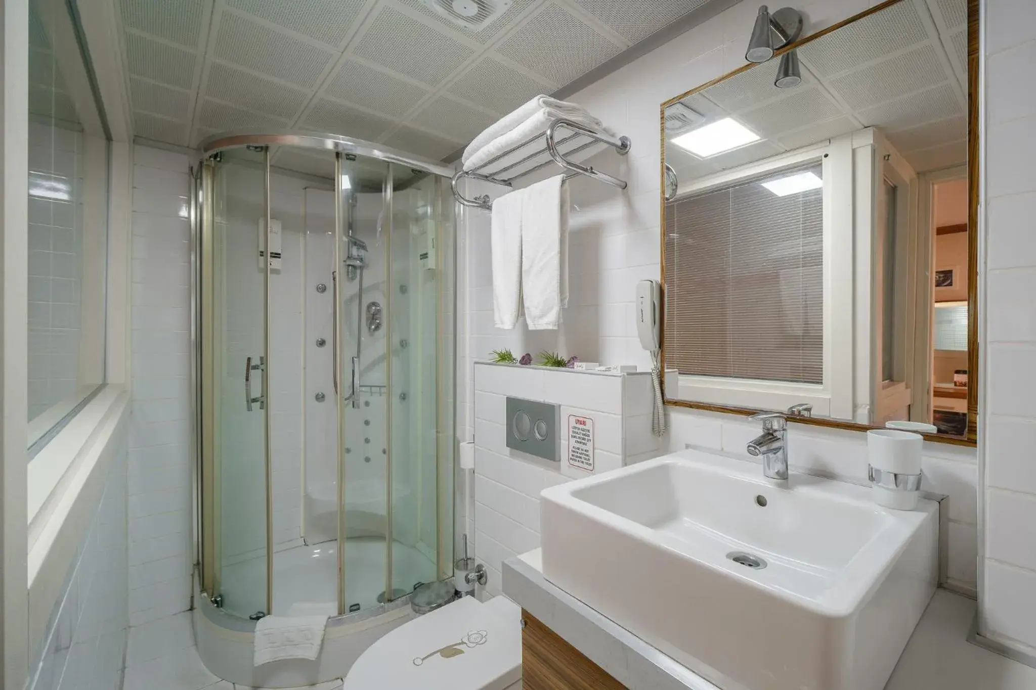 Bathroom in Oglakcioglu Park Boutique Hotel