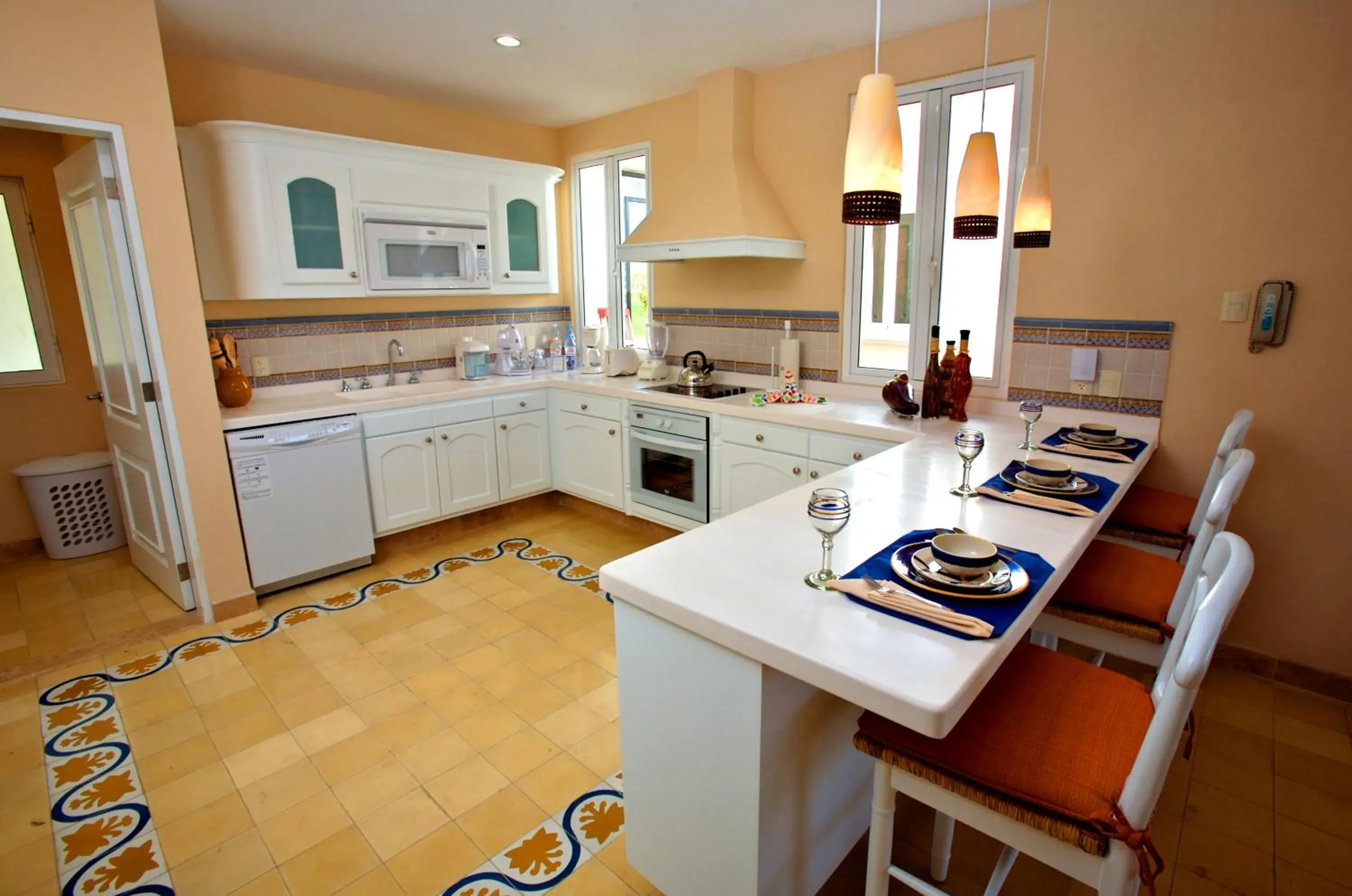 Kitchen or kitchenette, Kitchen/Kitchenette in Pueblo Bonito Emerald Luxury Villas & Spa All Inclusive