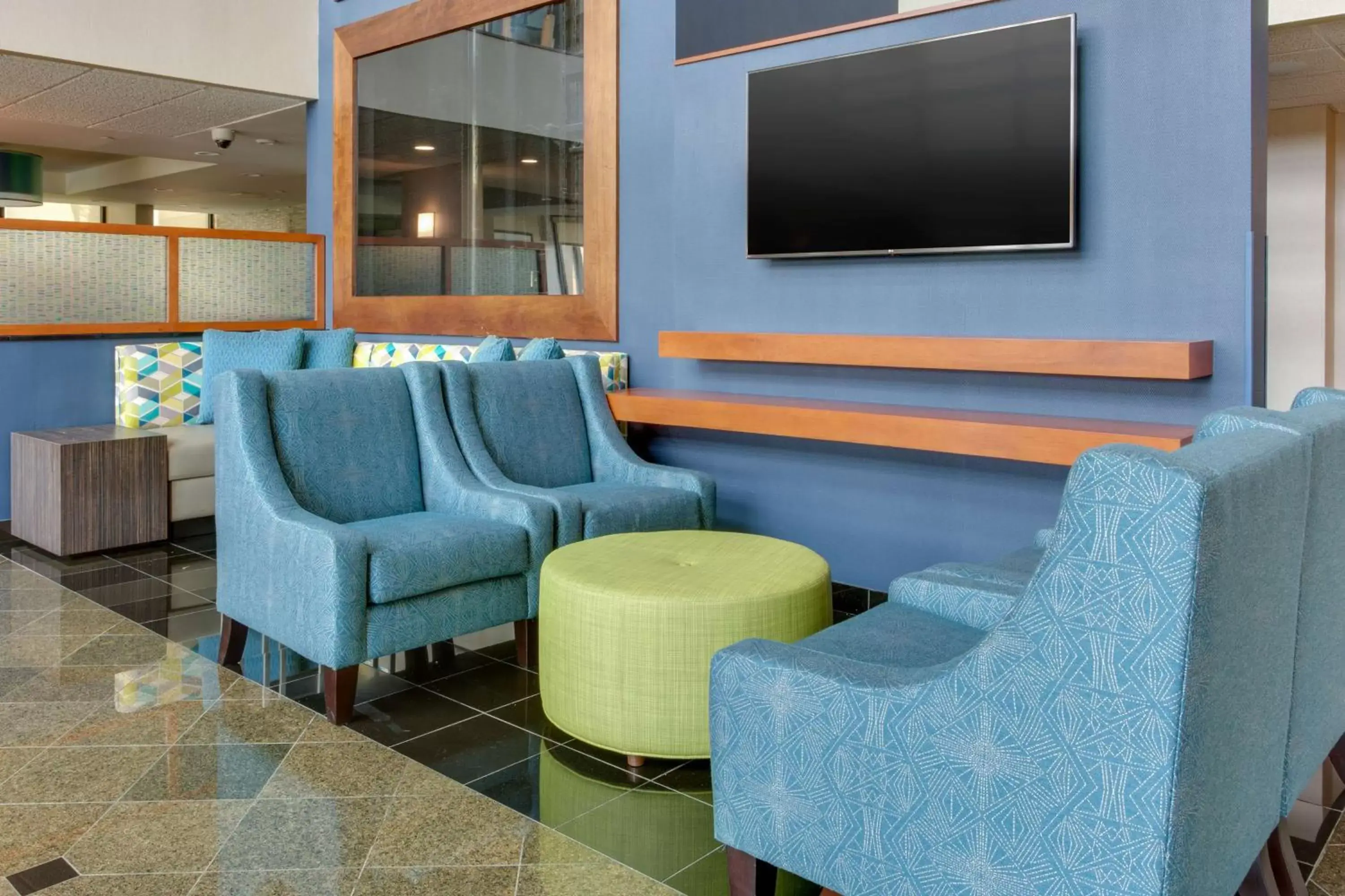 Lobby or reception, Seating Area in Drury Inn & Suites Nashville Airport