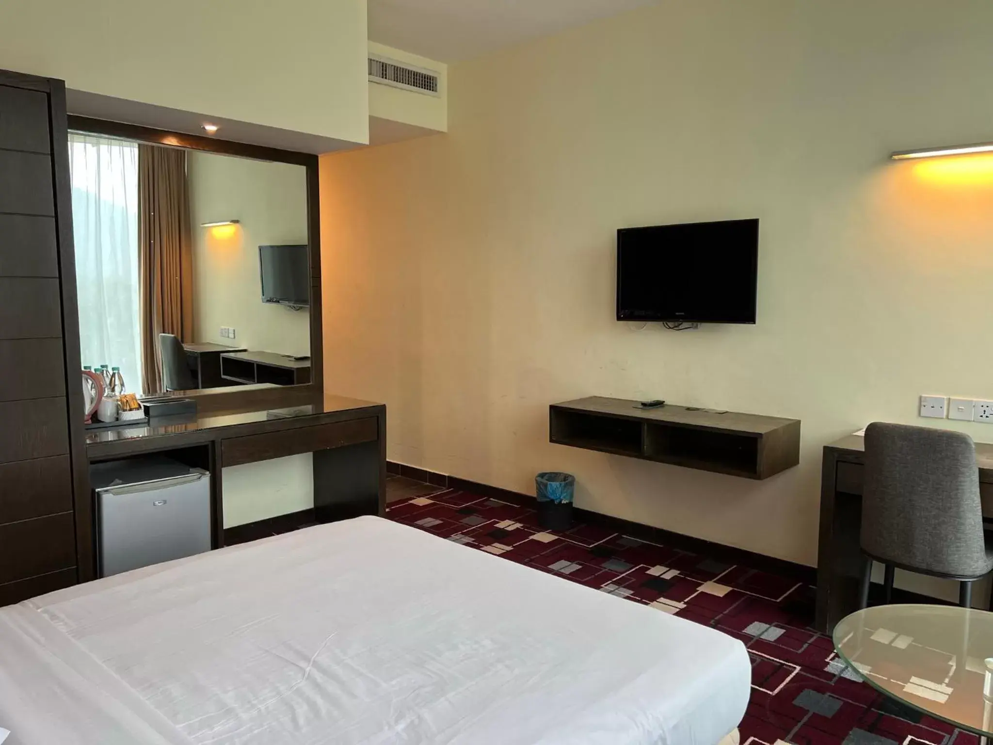 Bedroom, Bed in SSL Traders Hotel Bedroom, Bed in SSL Traders Hotel