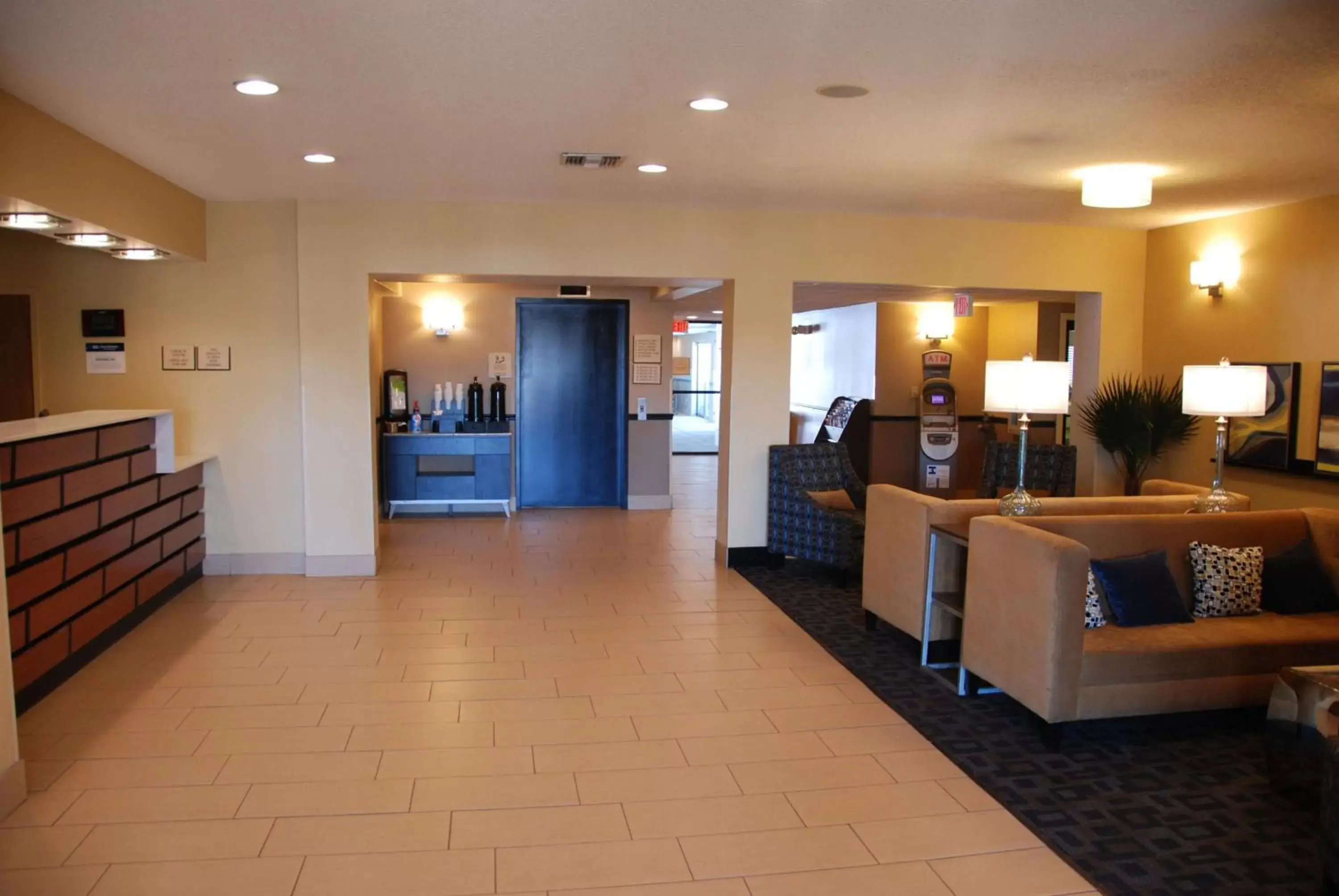 Lobby or reception, Lobby/Reception in Best Western Baraboo Inn