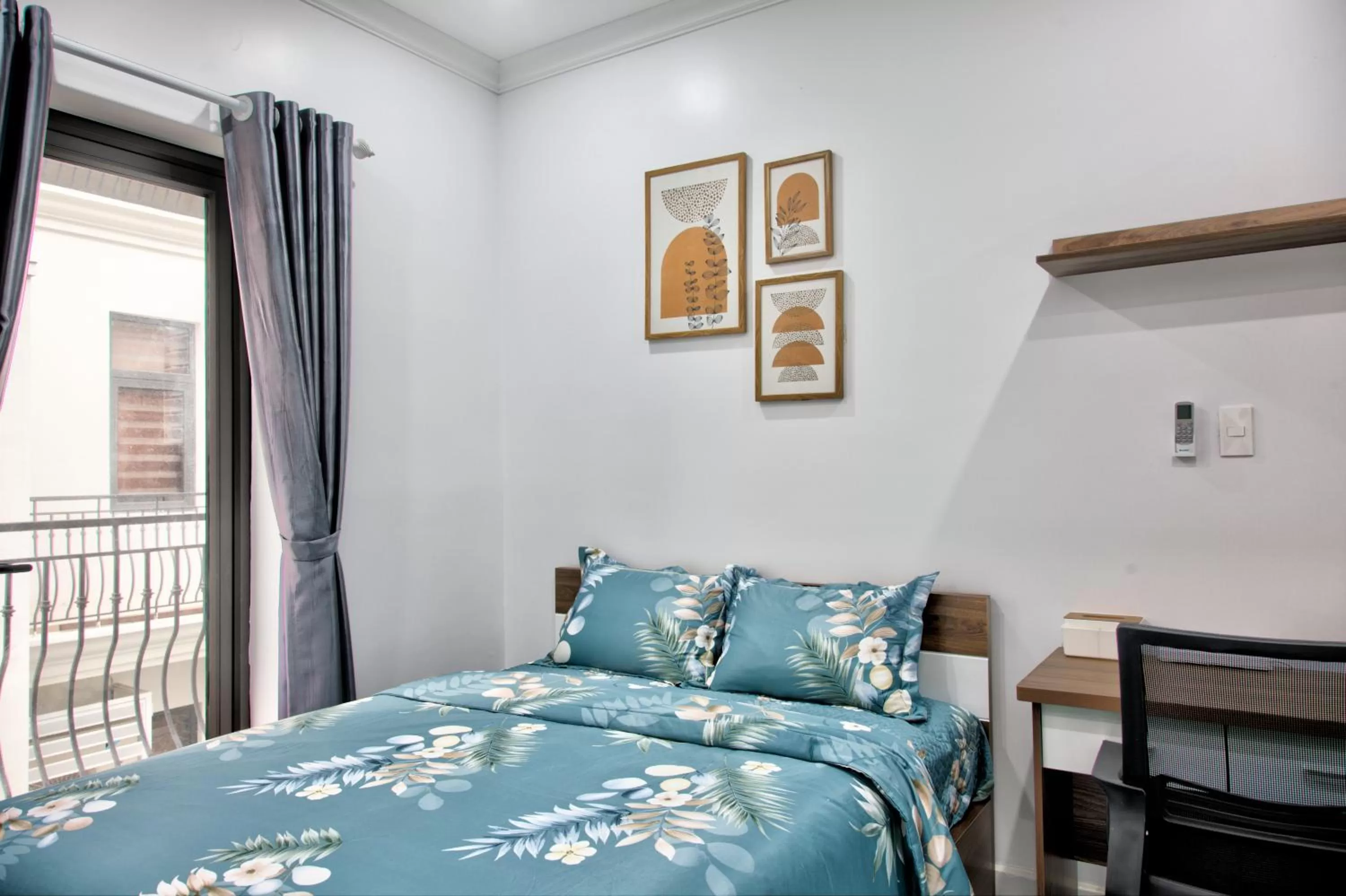 Bed in The Flamboyant #StayWork Vinhomes Marina