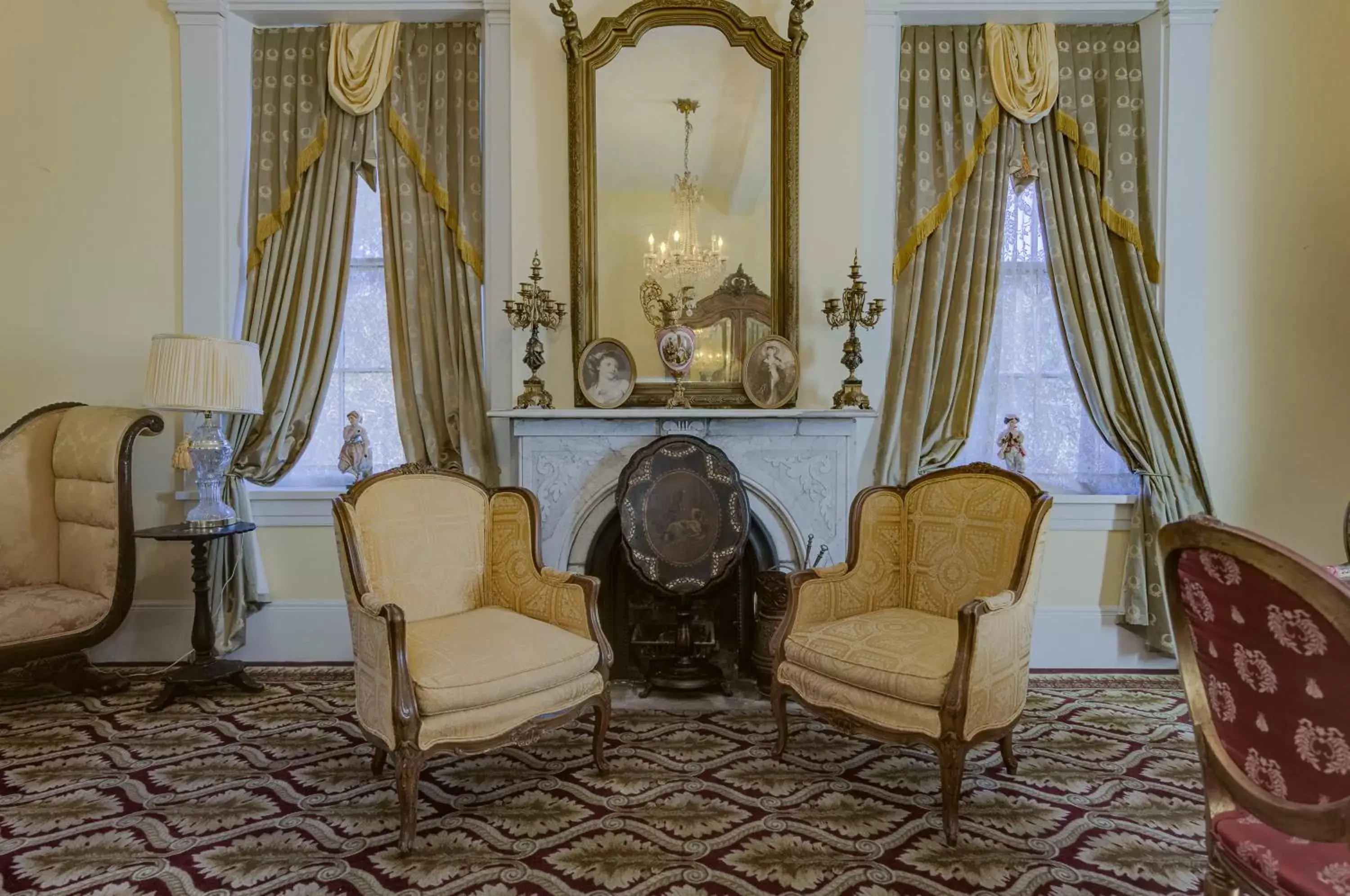 Seating Area in The Inn at Cedar Grove