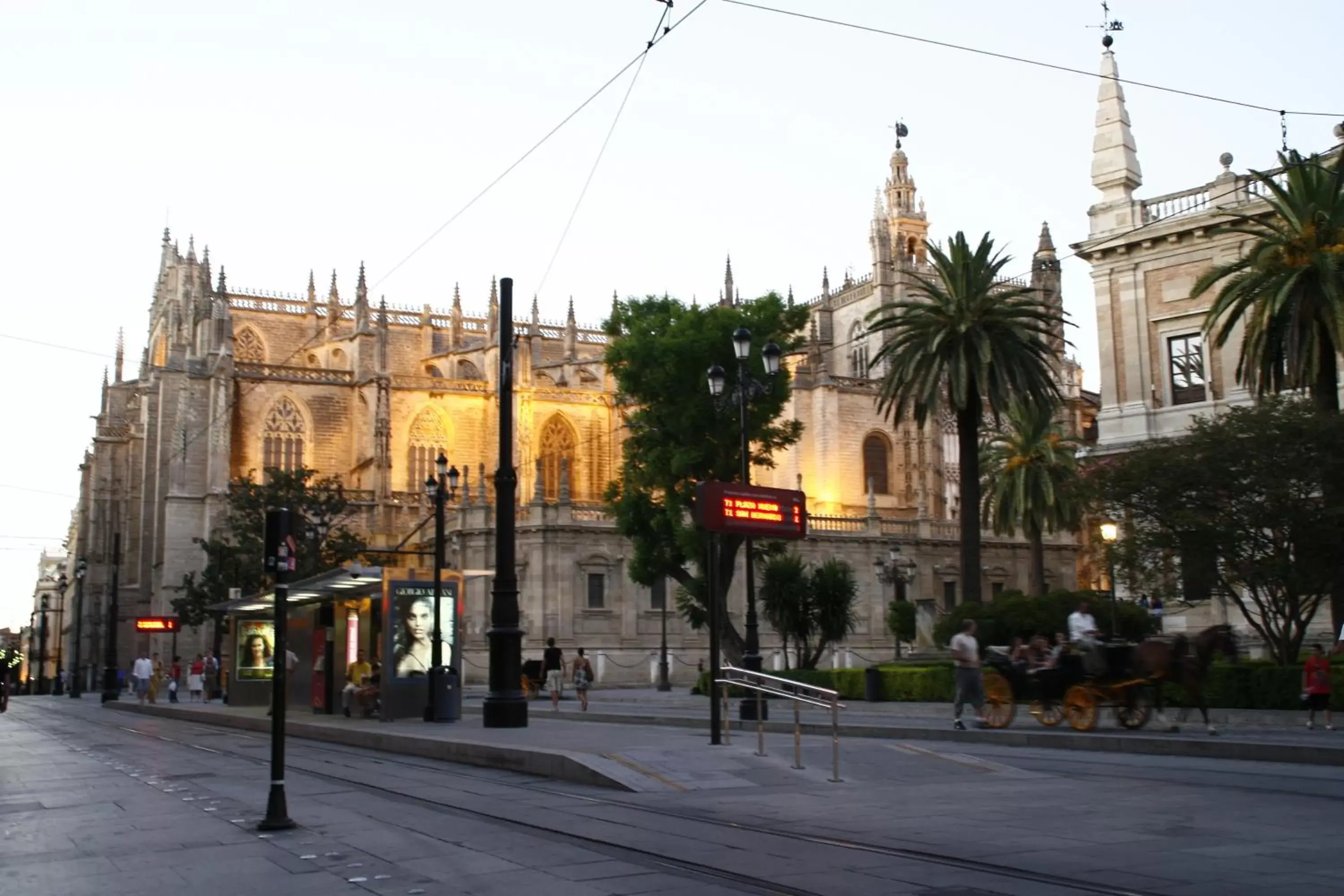 Nearby landmark, Neighborhood in Hotel Doña Lina