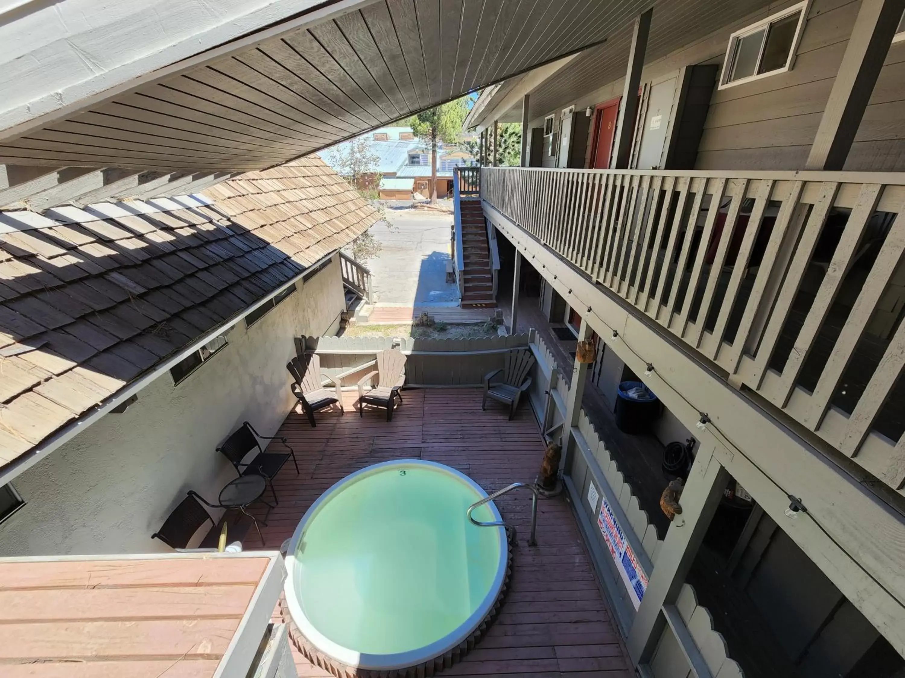 Property building, Pool View in Cinnamon Bear Inn