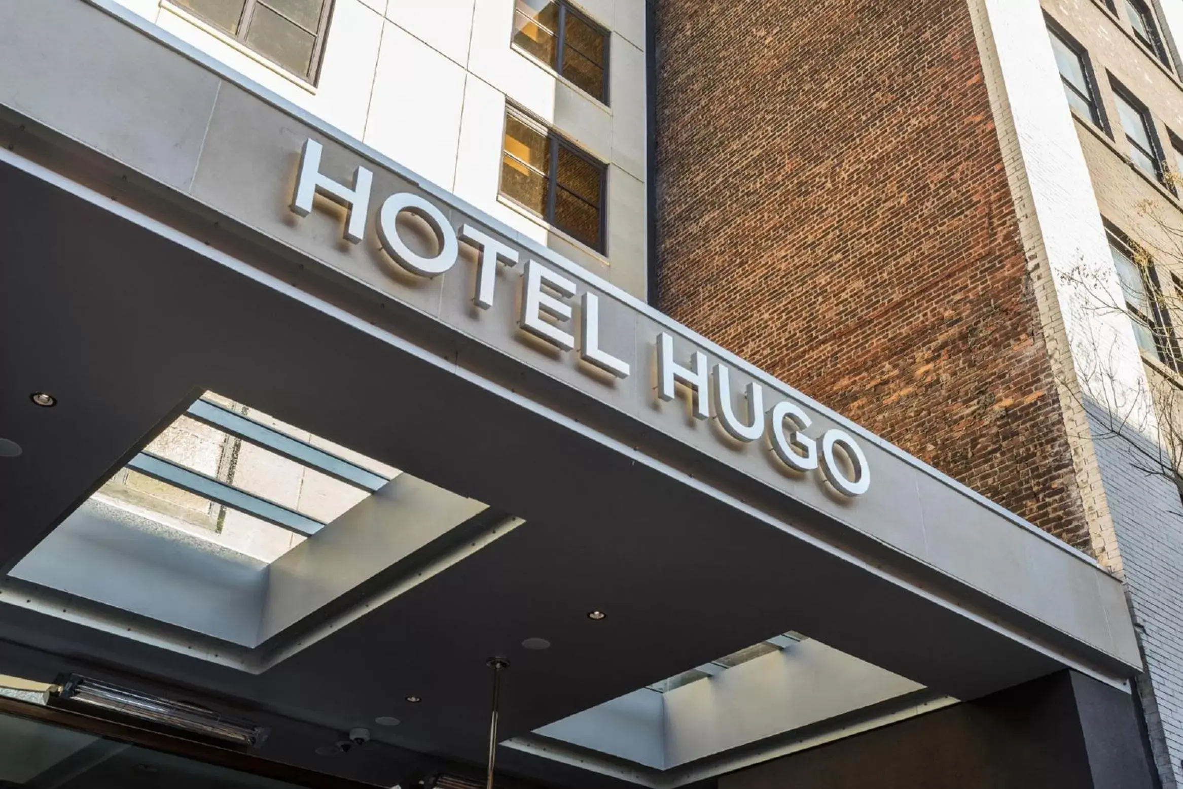 Facade/entrance in Hotel Hugo