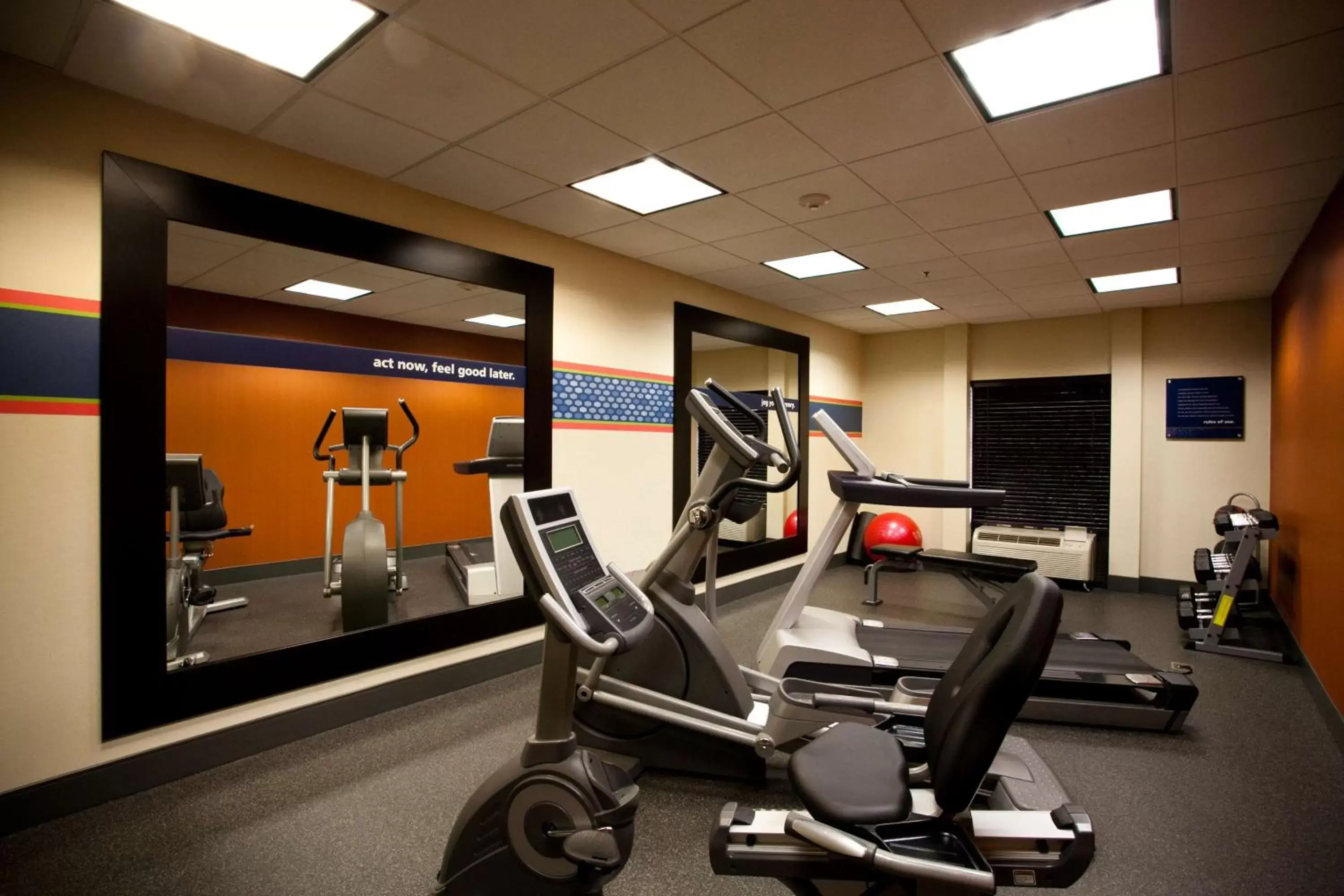 Fitness centre/facilities, Fitness Center/Facilities in Hampton Inn By Hilton Carrollton, Ga