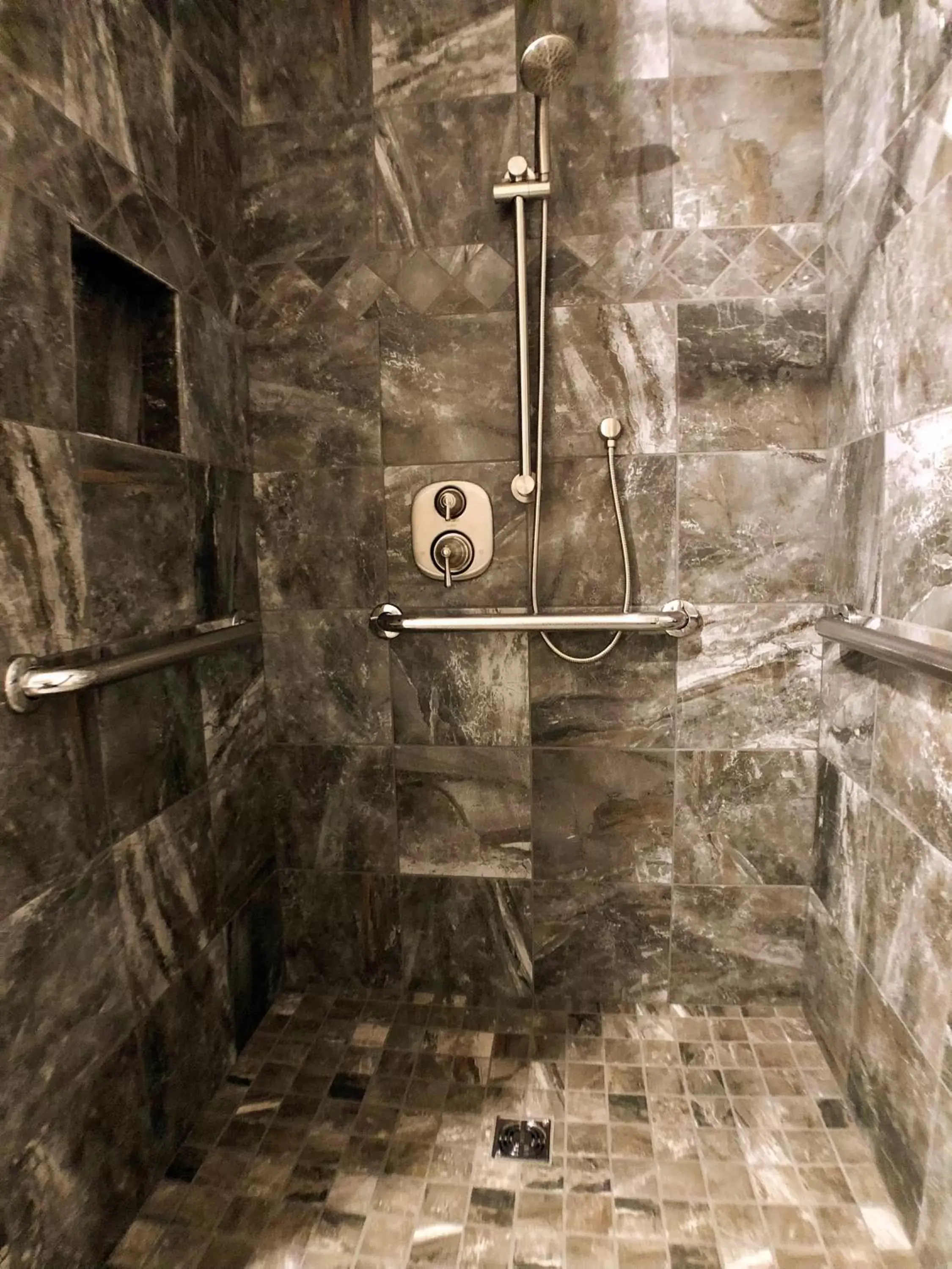 Bathroom in Sojourner's Lodge & Log Cabin Suites