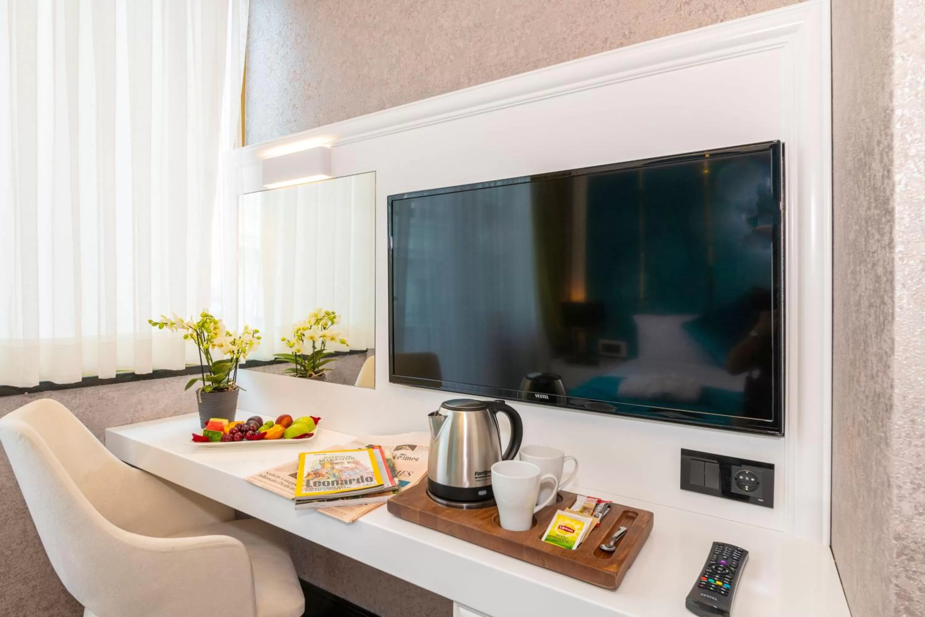 Coffee/tea facilities in Eastanbul Suites