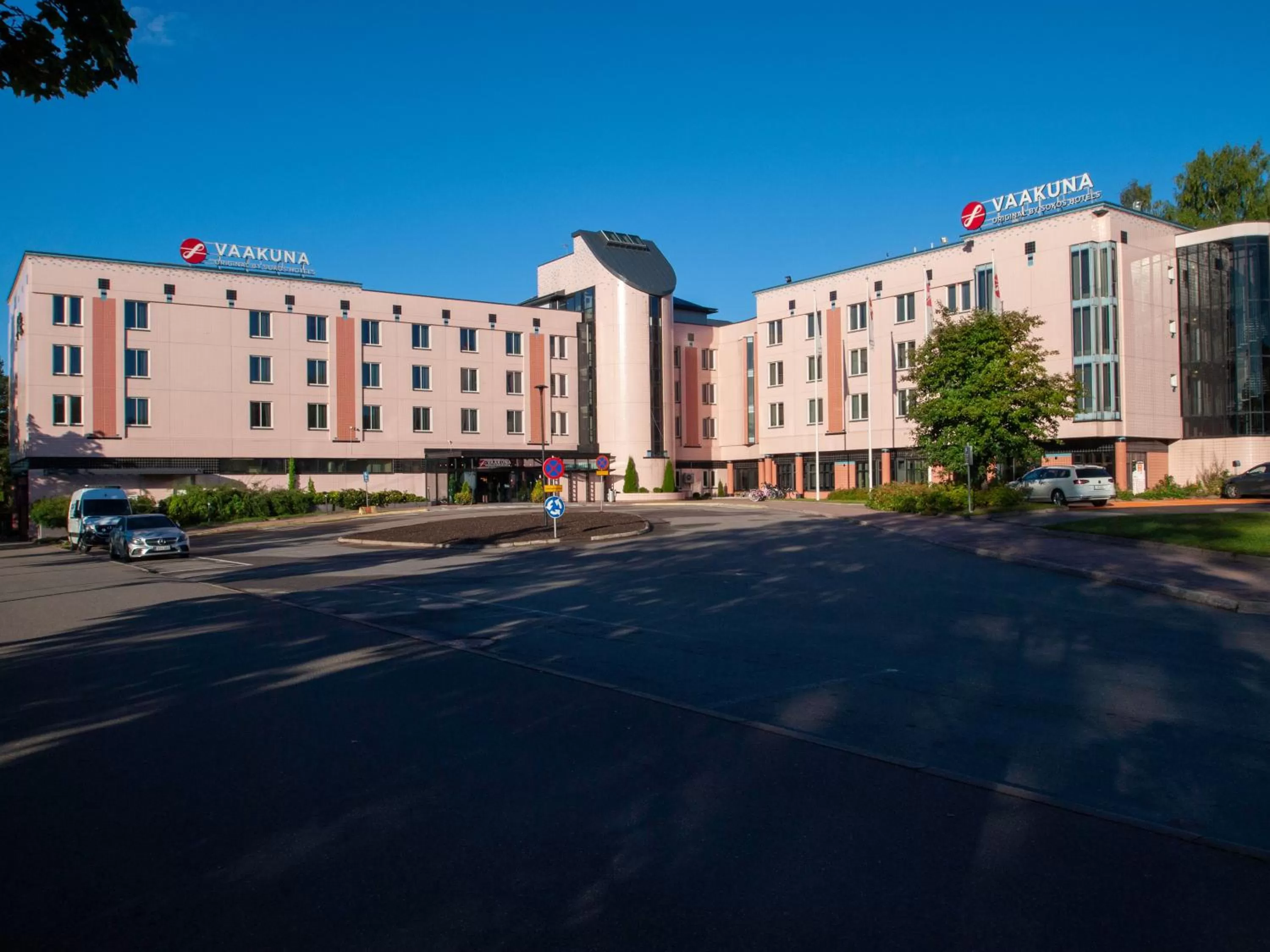 Facade/entrance in Original Sokos Hotel Vaakuna Kouvola
