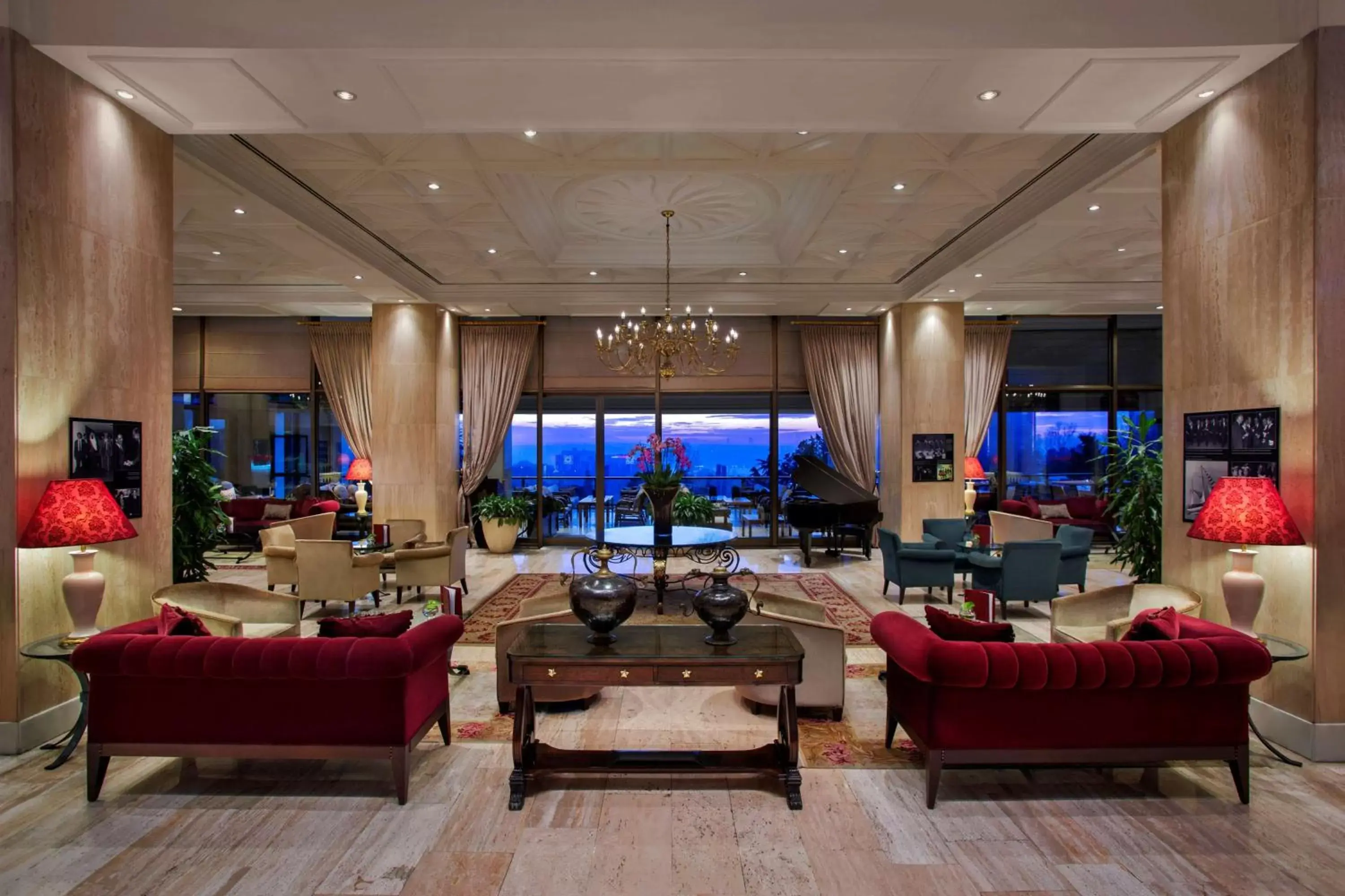 Lounge or bar in Hilton Istanbul Bosphorus