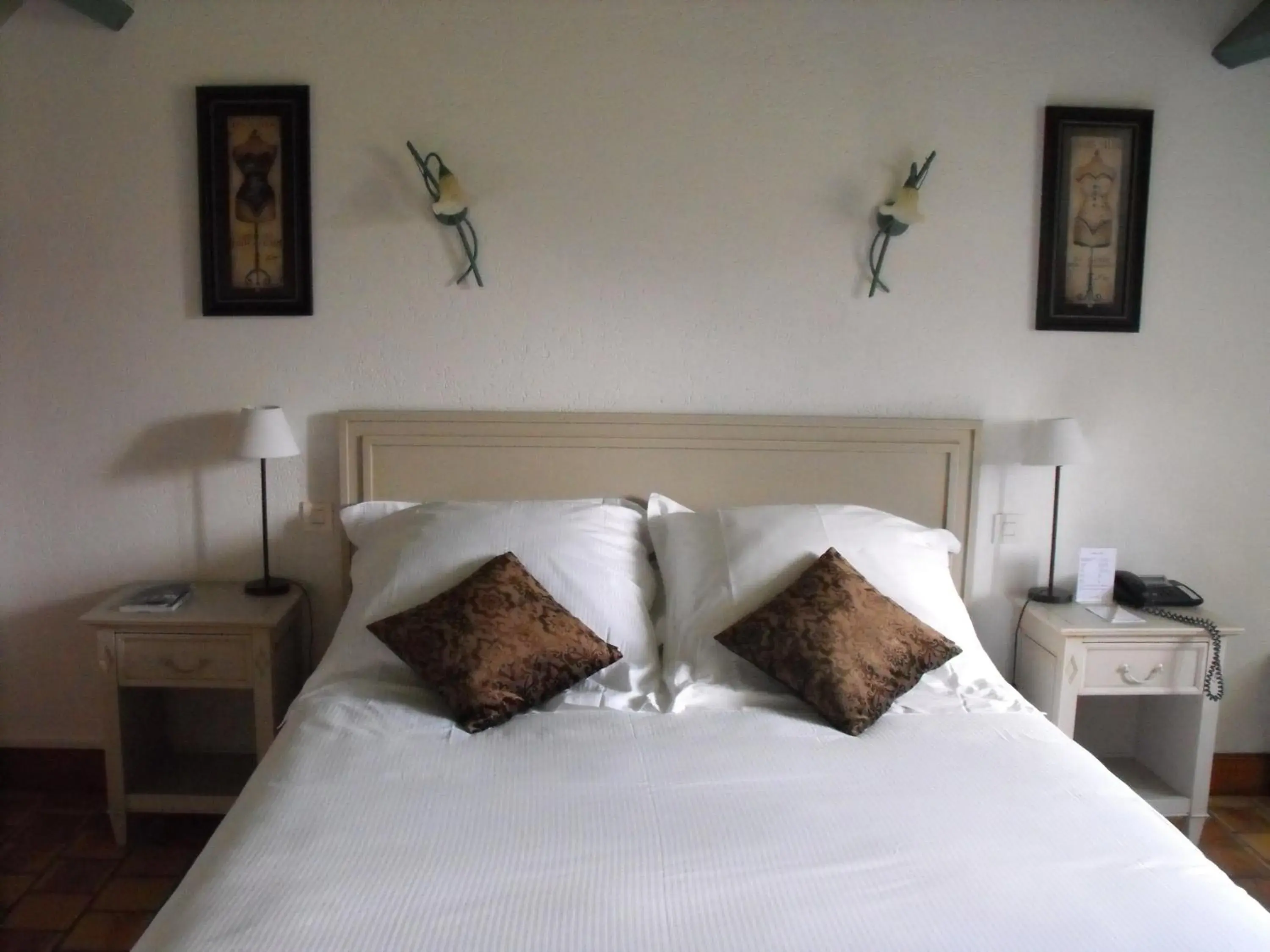 Bed in L'Oree des Chenes, The Originals Relais (Relais du Silence)