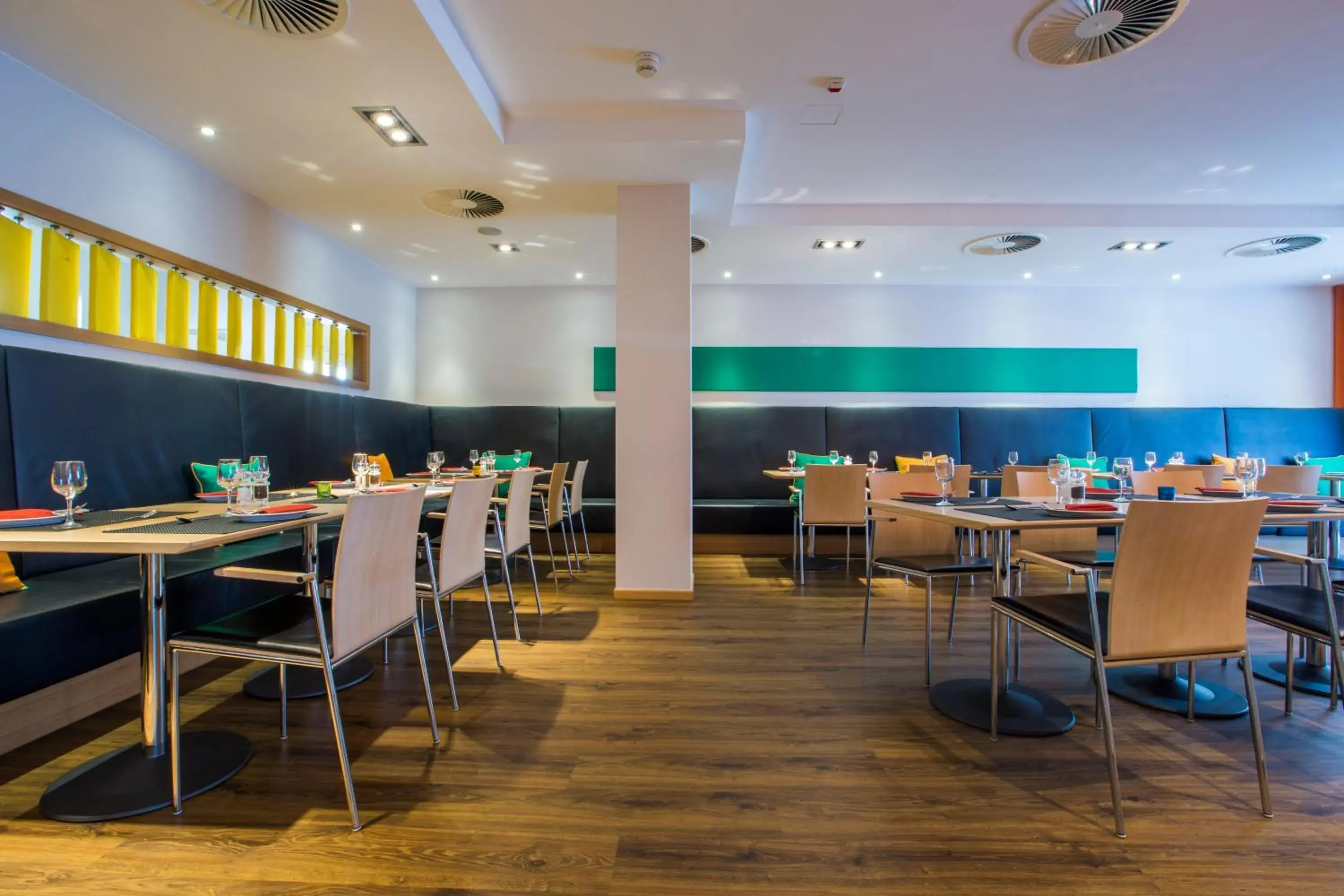 Restaurant/Places to Eat in Park Inn by Radisson Nurnberg