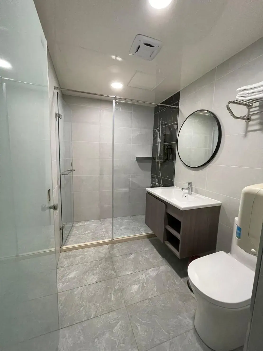 Shower, Bathroom in Benz Hotel