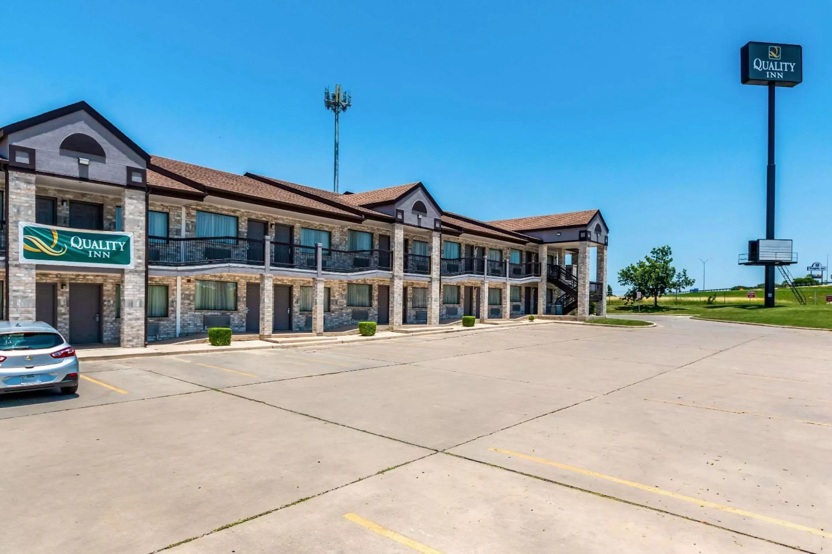 Property Building in Quality Inn I-10 East near AT&T Center