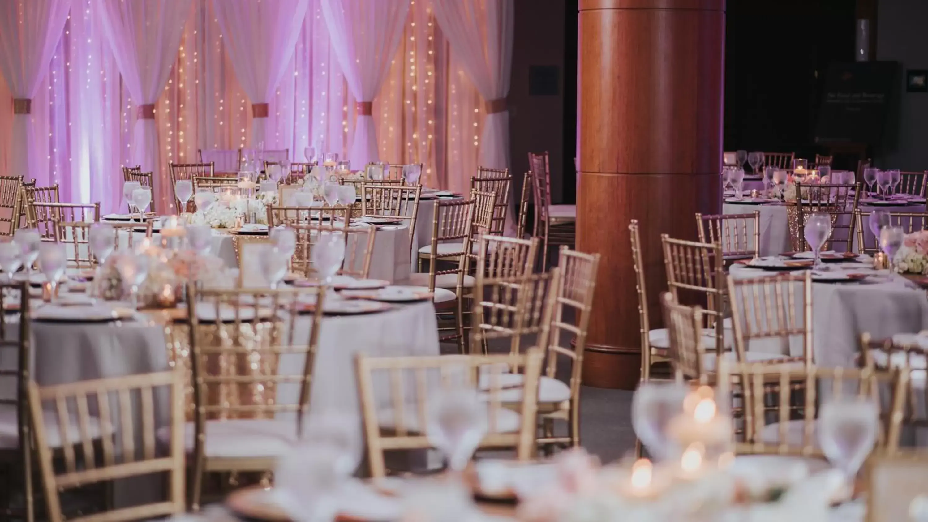 Banquet/Function facilities, Restaurant/Places to Eat in InterContinental Cleveland, an IHG Hotel