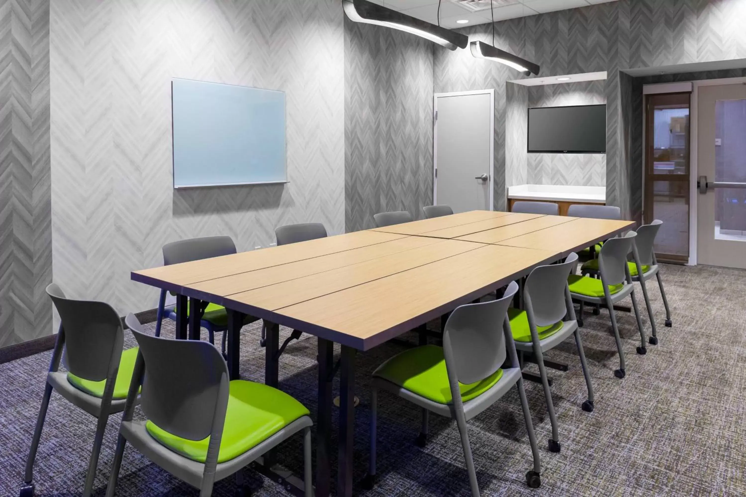 Meeting/conference room in SpringHill Suites by Marriott Kansas City Plaza