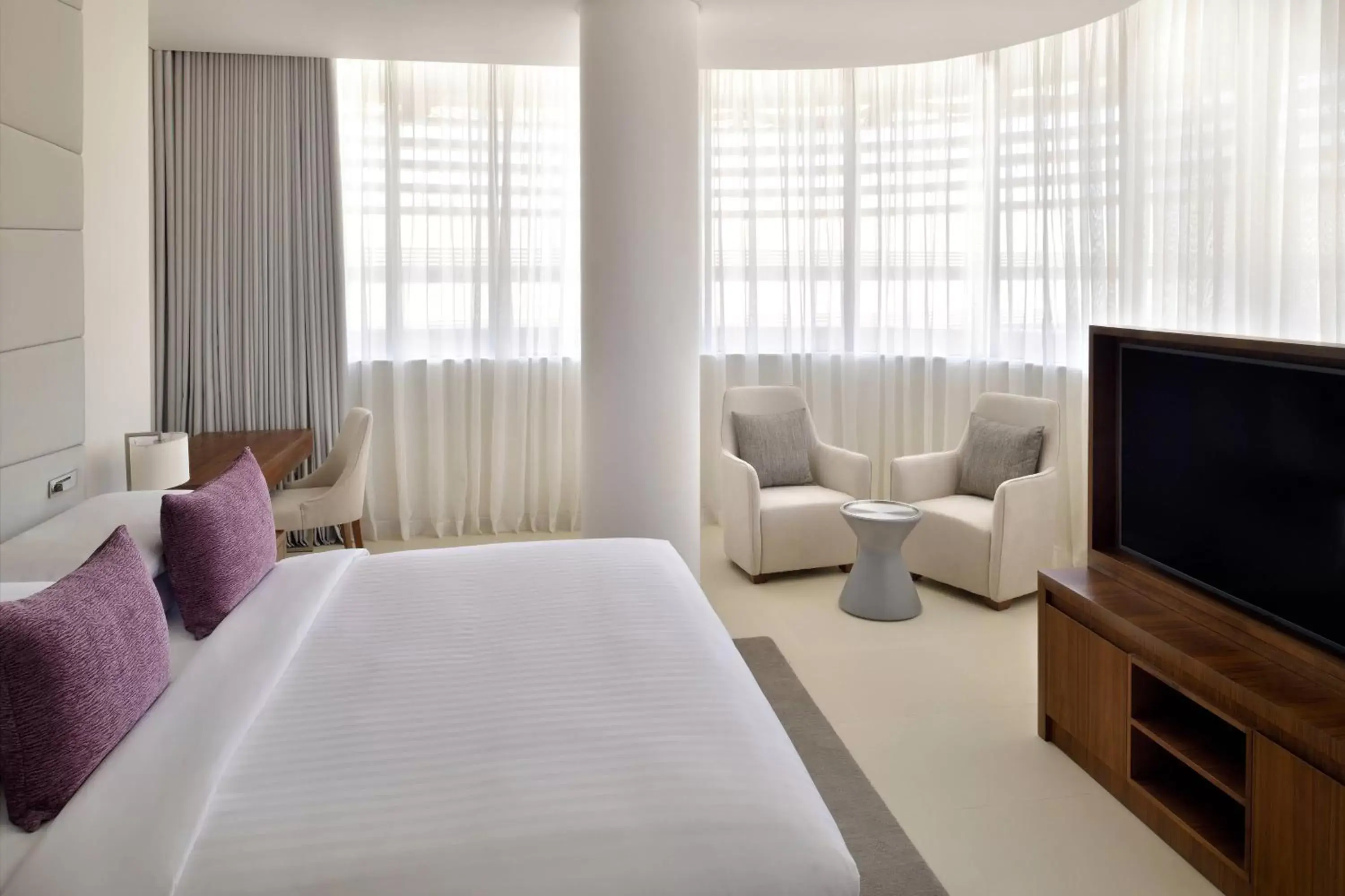 Bedroom, TV/Entertainment Center in Marriott Riyadh Diplomatic Quarter