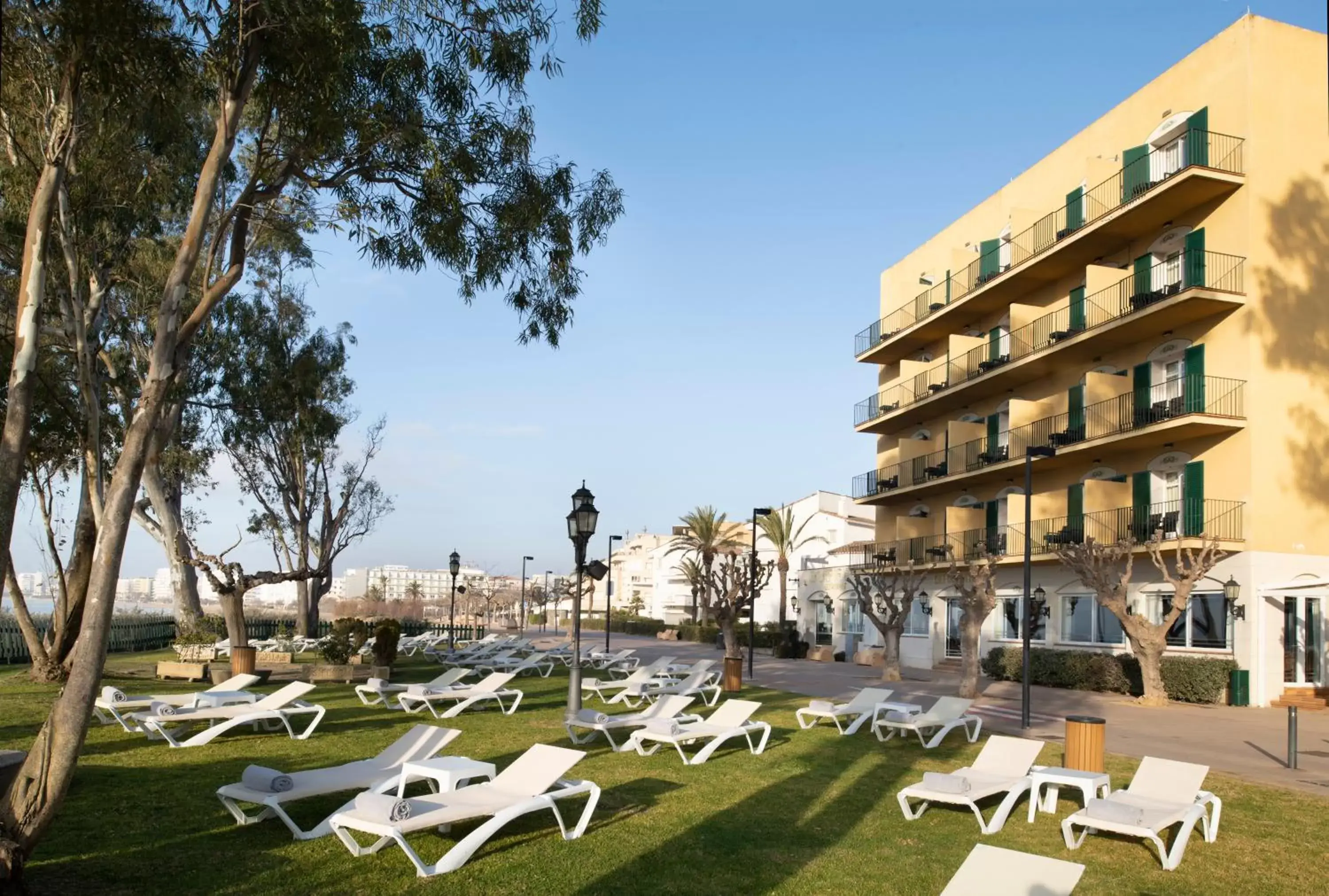 Property building in Hotel Roses Platja Property building in Hotel Roses Platja