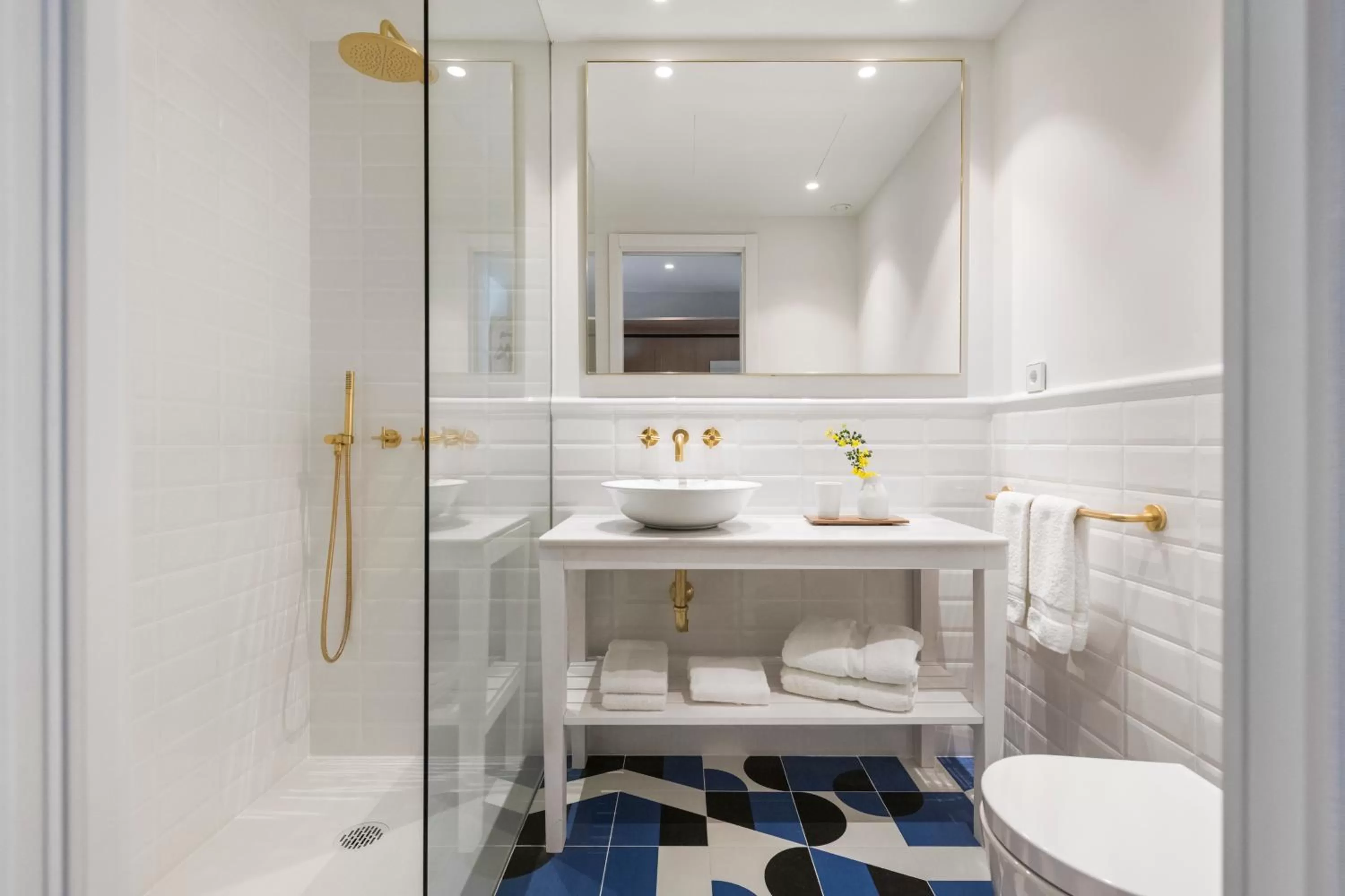 Bathroom in Alta House Begur