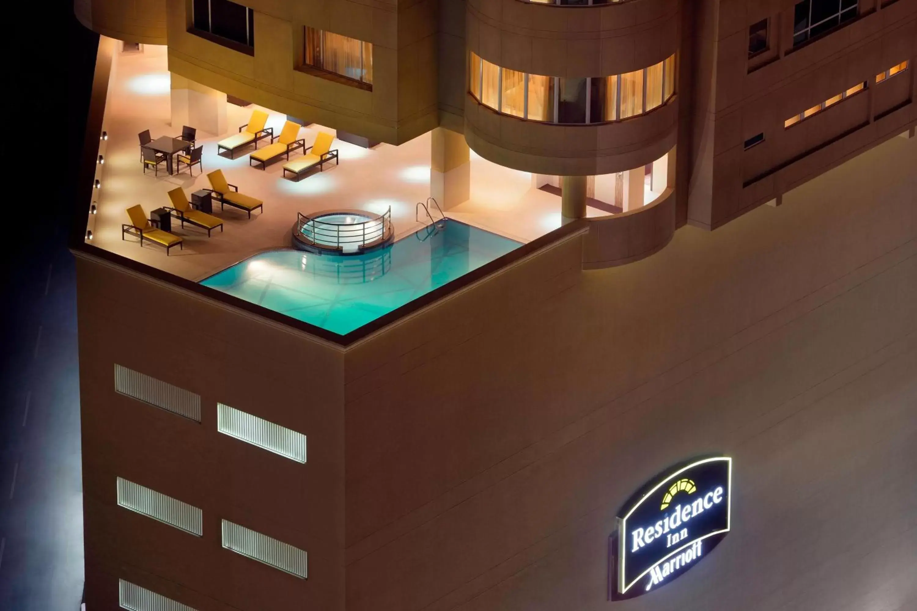 Swimming pool in Residence Inn by Marriott Manama Juffair