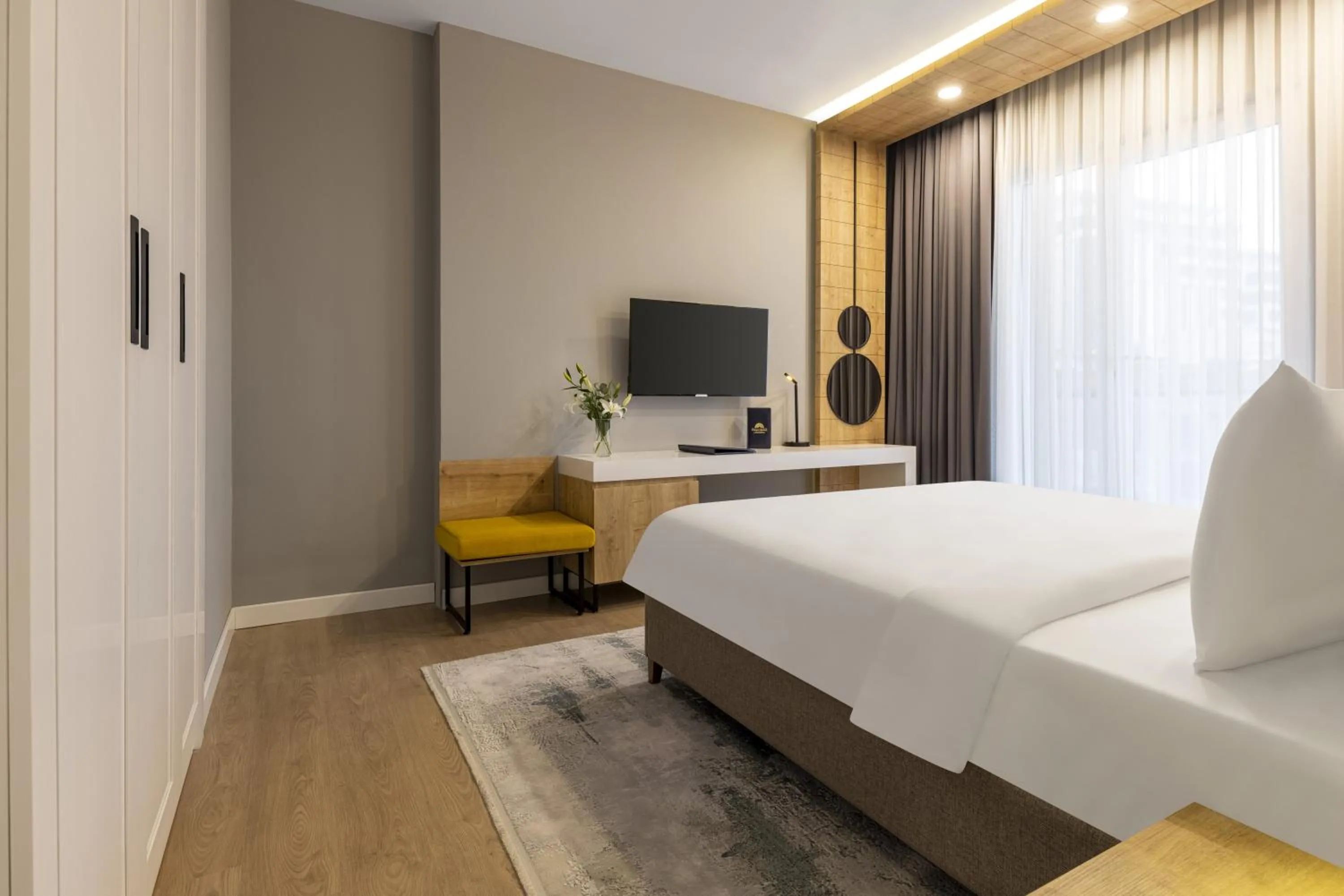 Double Room with Mobility Access and Roll-In shower - Non-Smoking in Days Inn & Suites by Wyndham Esenyurt