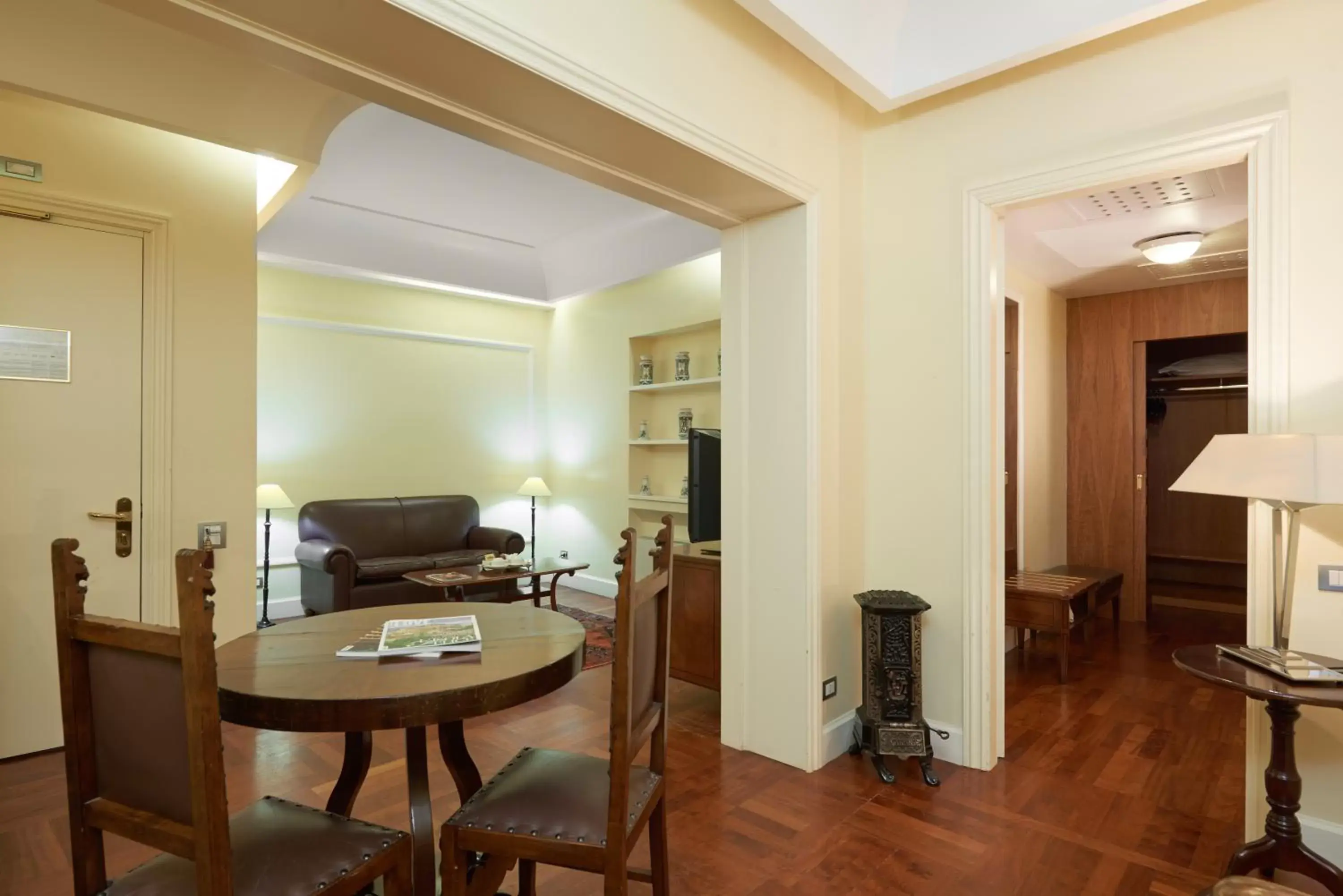 Living room, Seating Area in Eurostars Centrale Palace Hotel