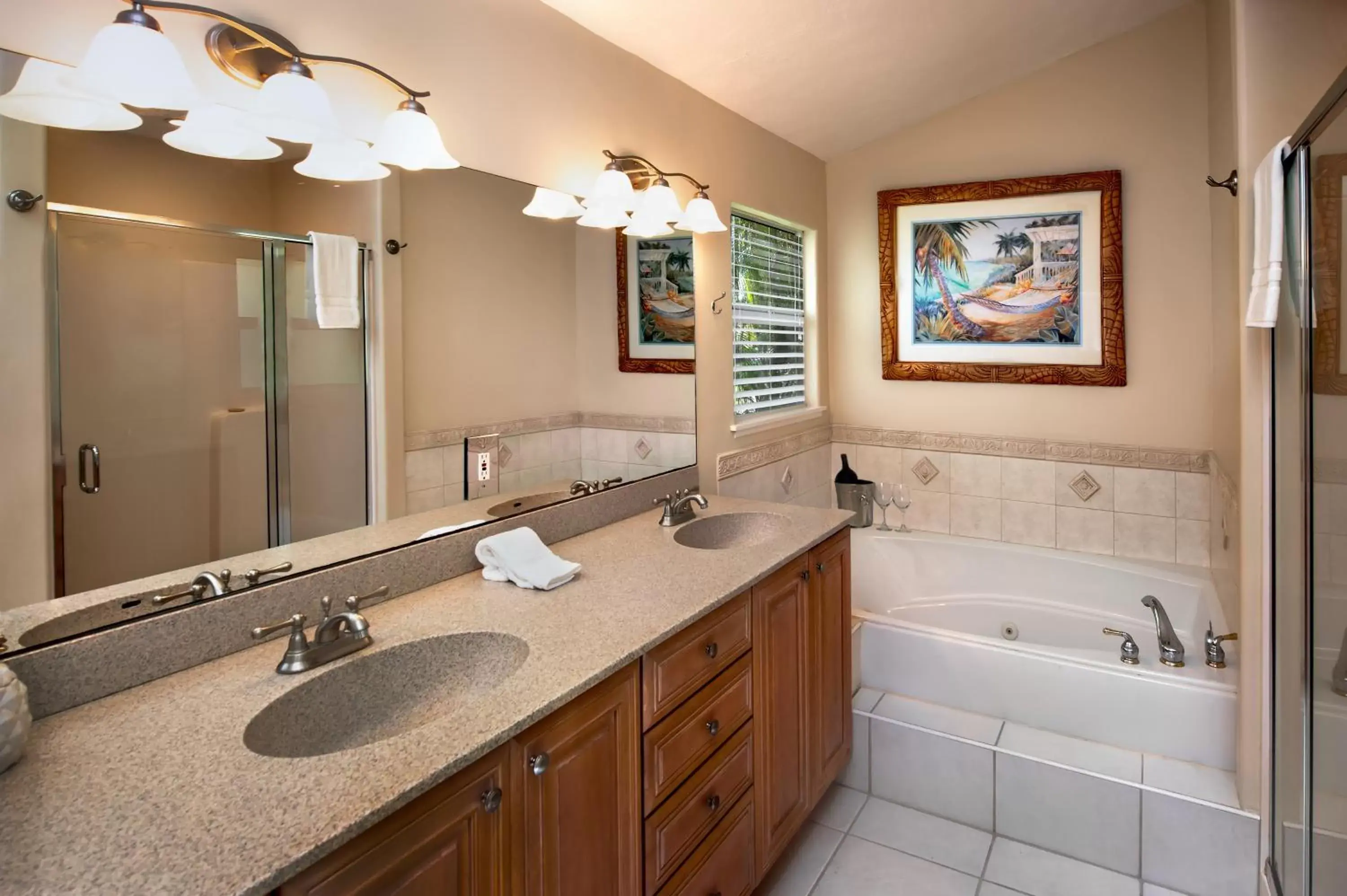 Bathroom in Cedar Cove Resort & Cottages