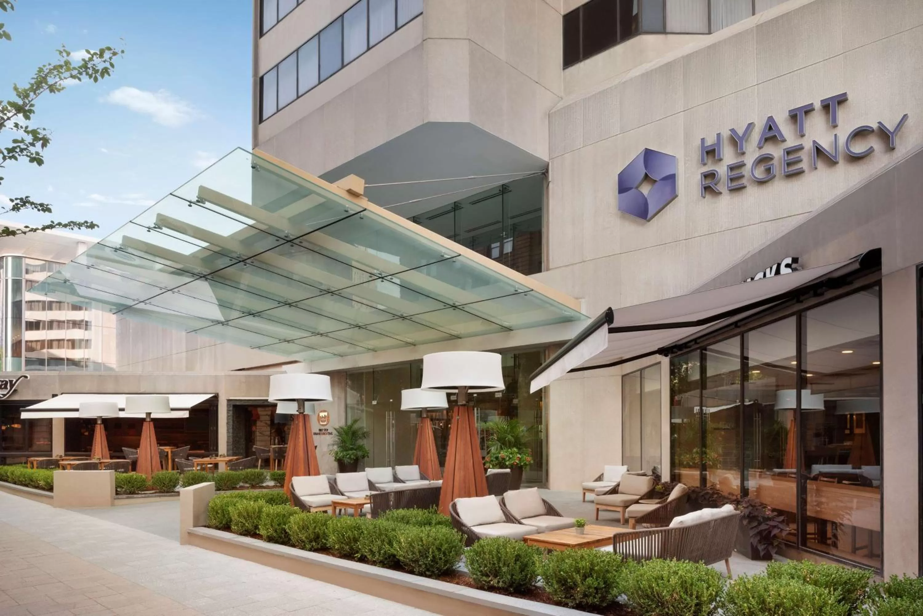 Property building in Hyatt Regency Louisville