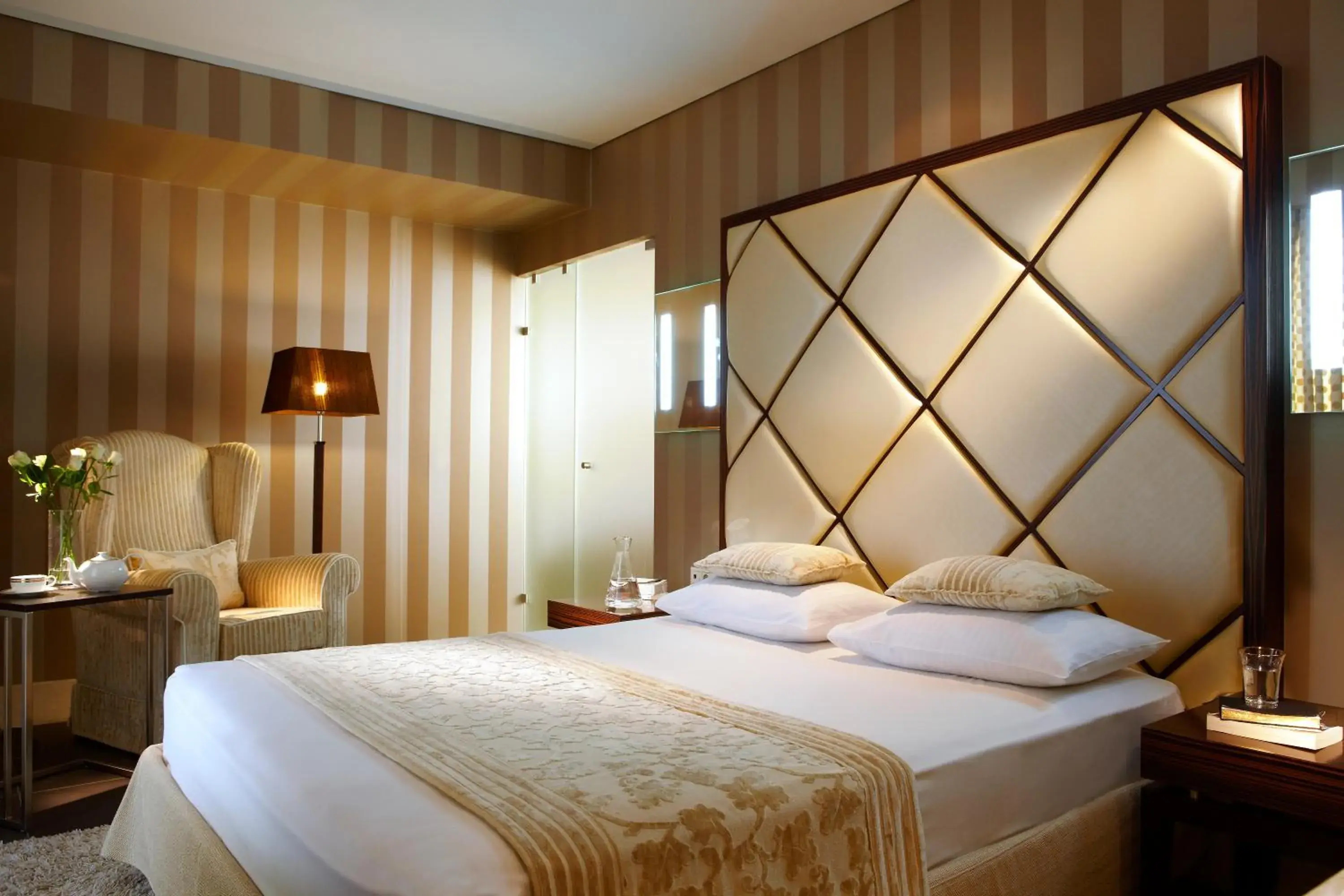 Bed in Limneon Resort & Spa