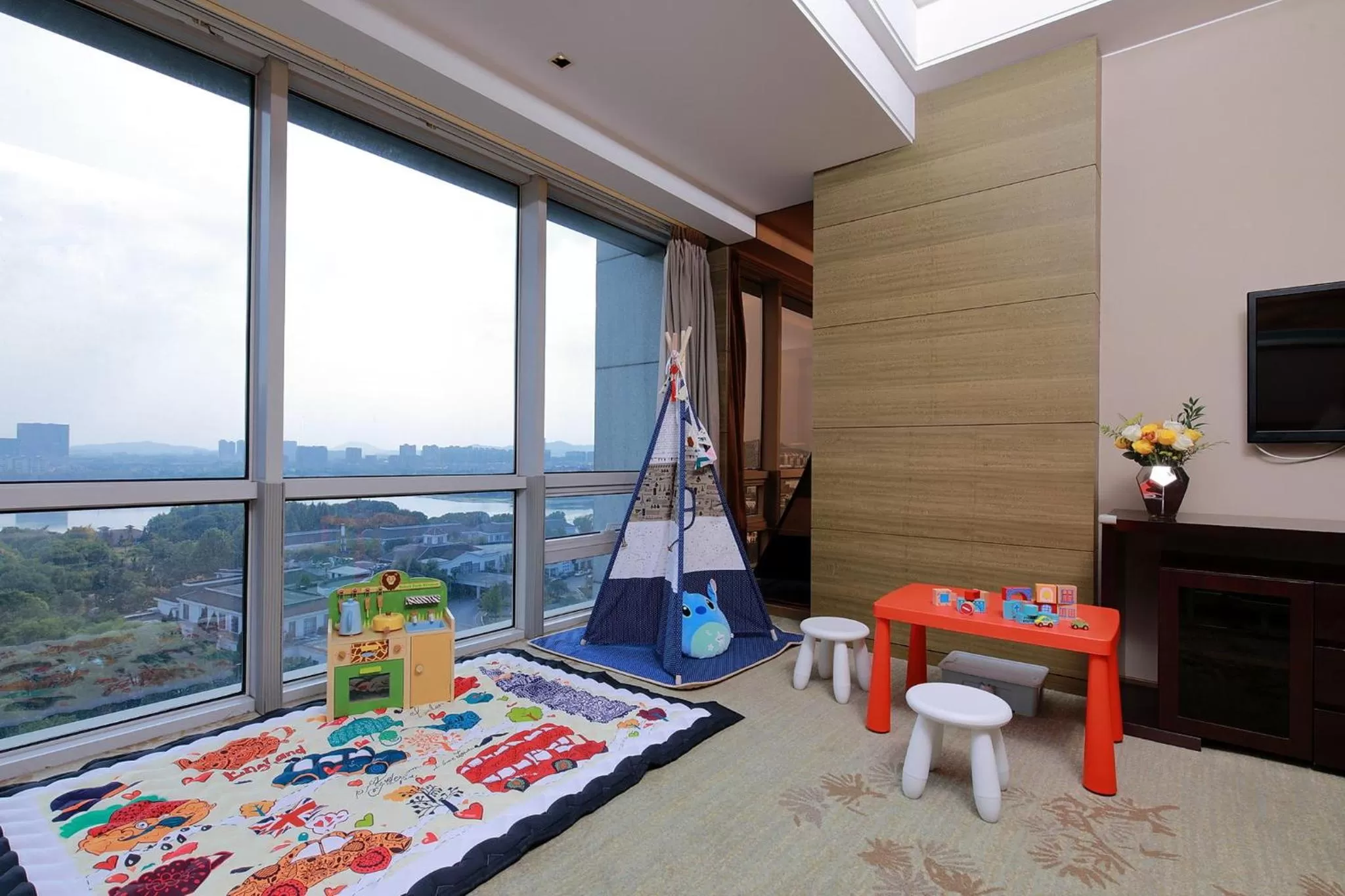 Photo of the whole room in Crowne Plaza Nanjing Jiangning by IHG