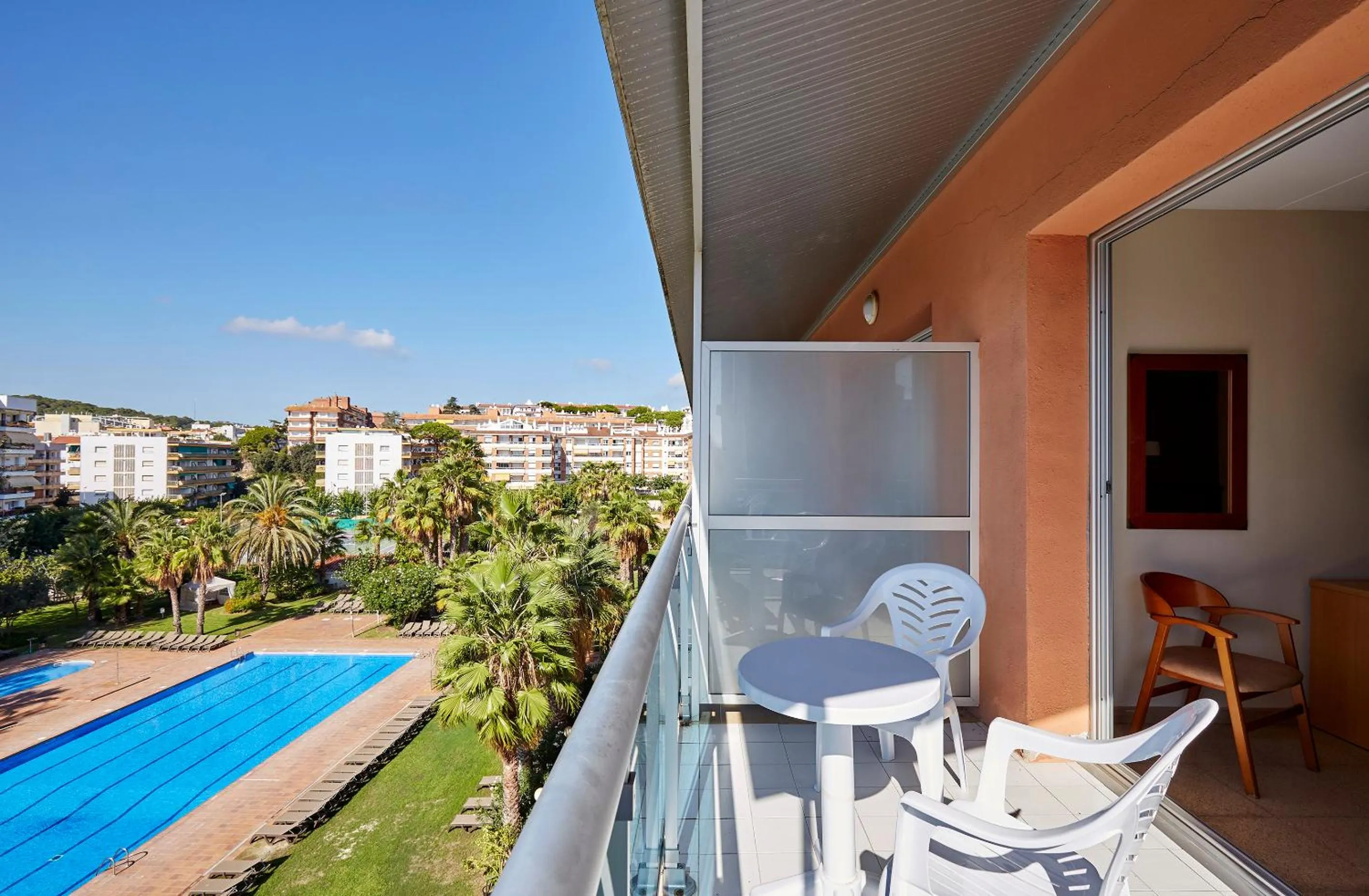 Economy Double or Twin Room in Hotel Surf Mar