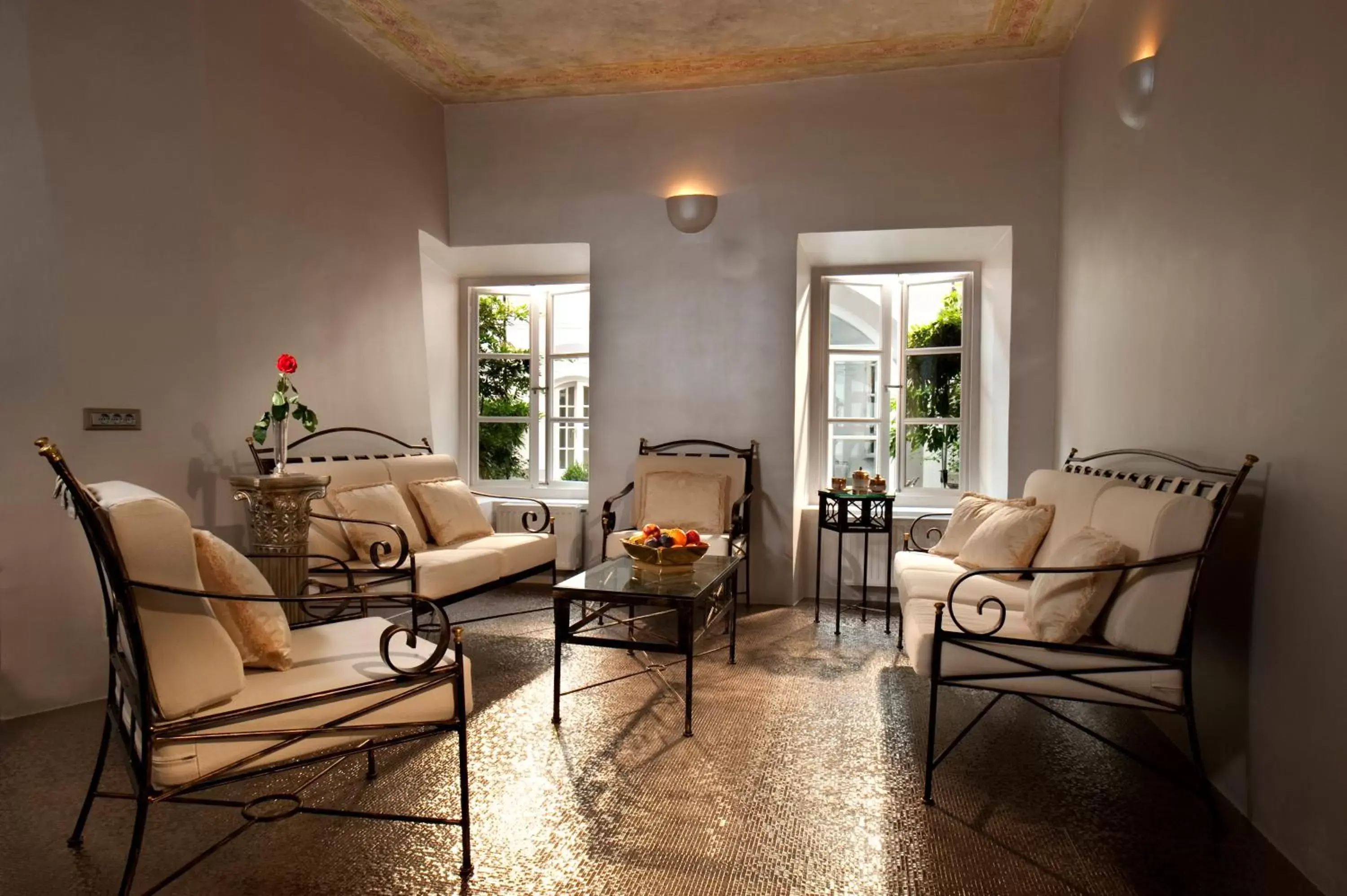 Living room, Seating Area in Antiq Palace - Historic Hotels of Europe