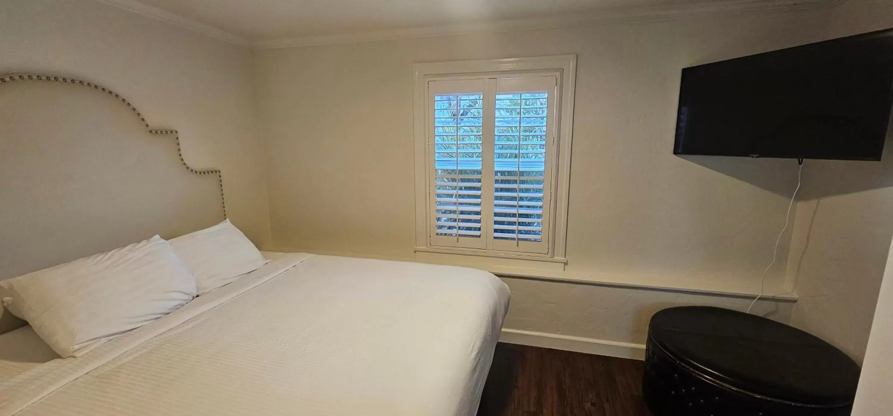 Bed in Casablanca Inn on The Beach Bed in Casablanca Inn on The Beach