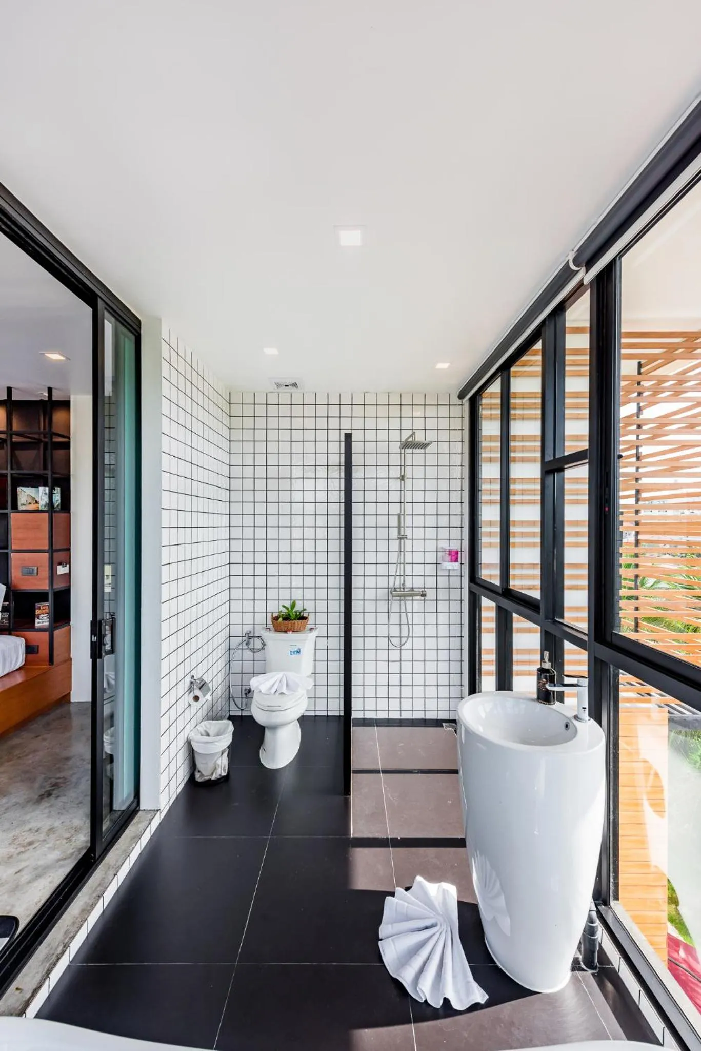 Bathroom in Book a Bed Poshtel - SHA Plus