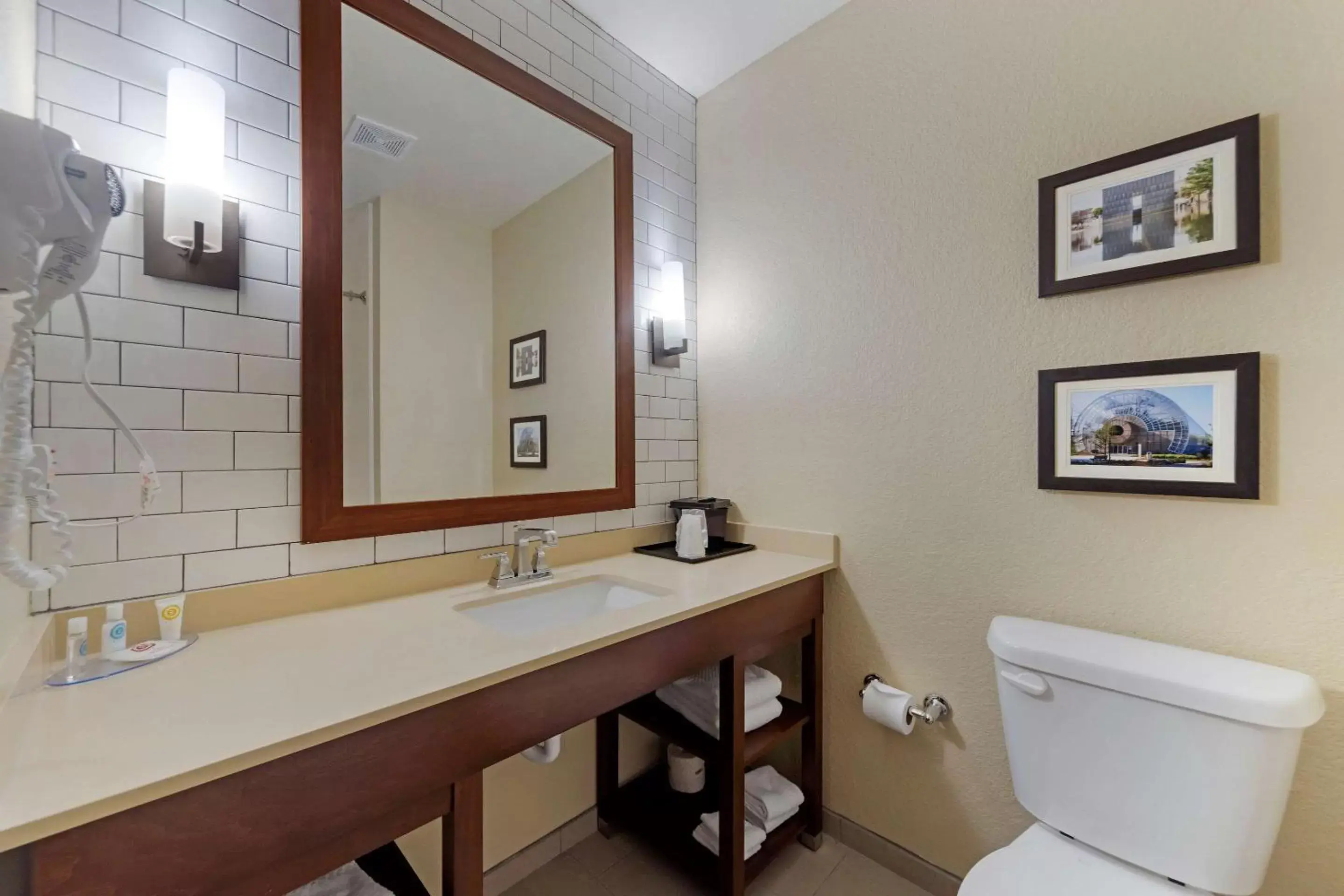 Bathroom in Comfort Inn & Suites Harrah