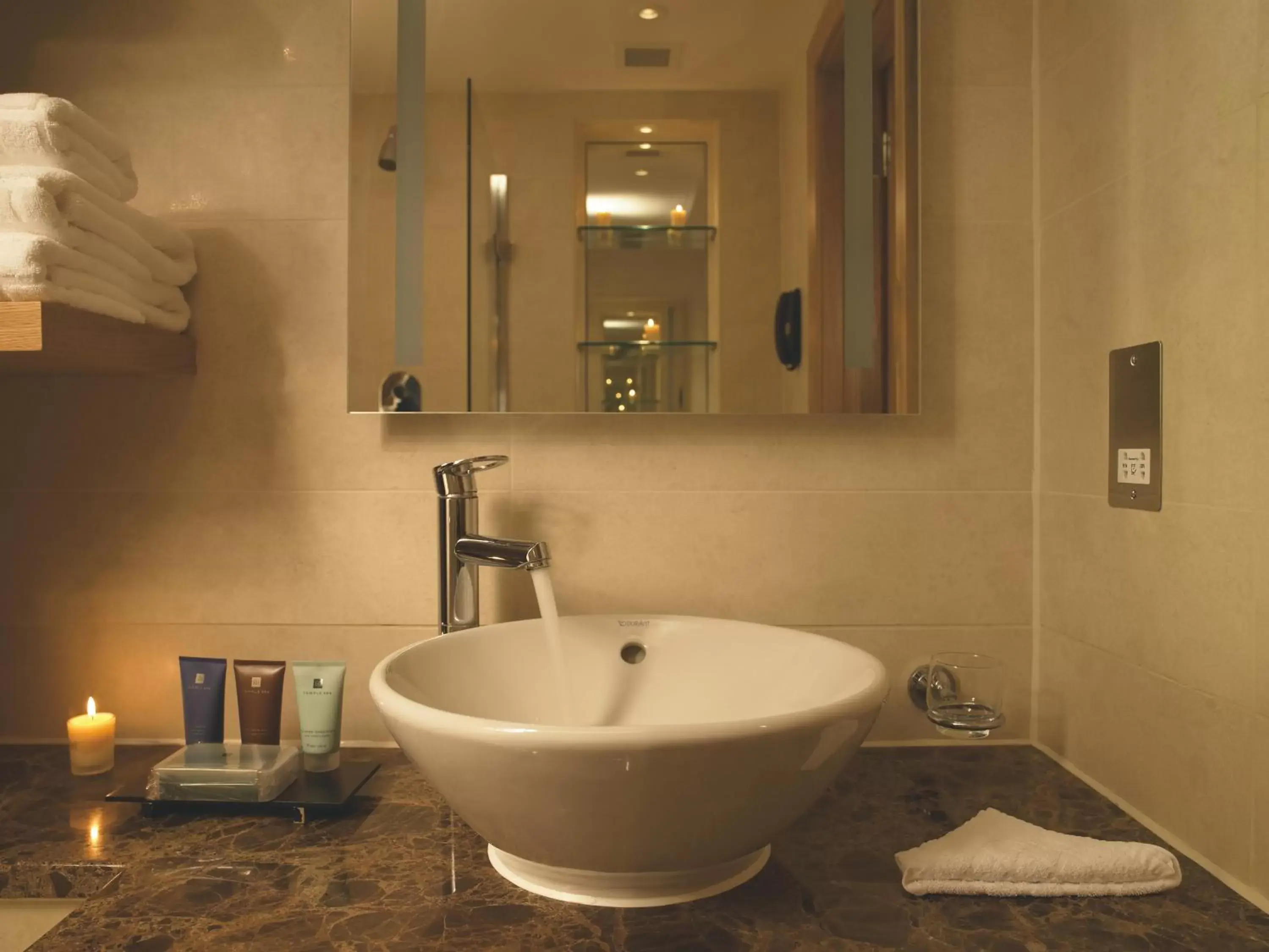 Bathroom in Jumeirah Lowndes Hotel