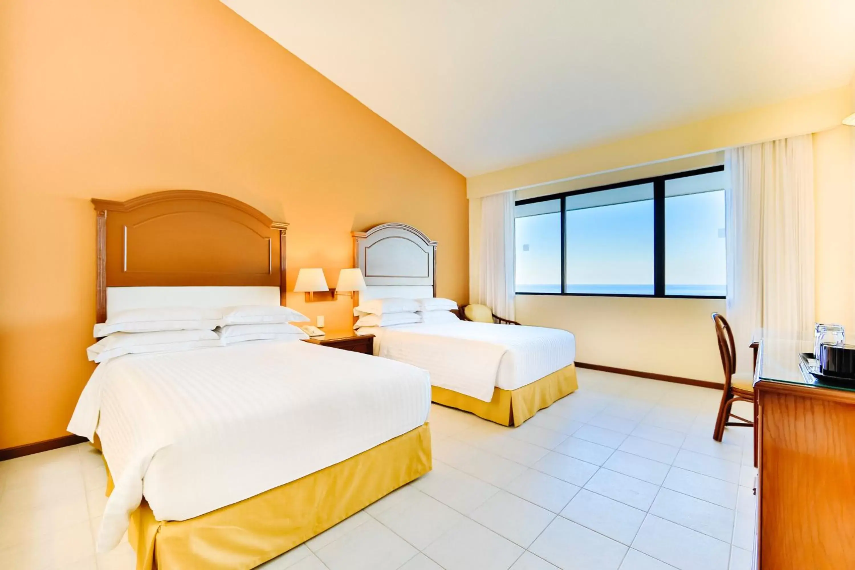 Bed in Occidental Tucancún - All Inclusive