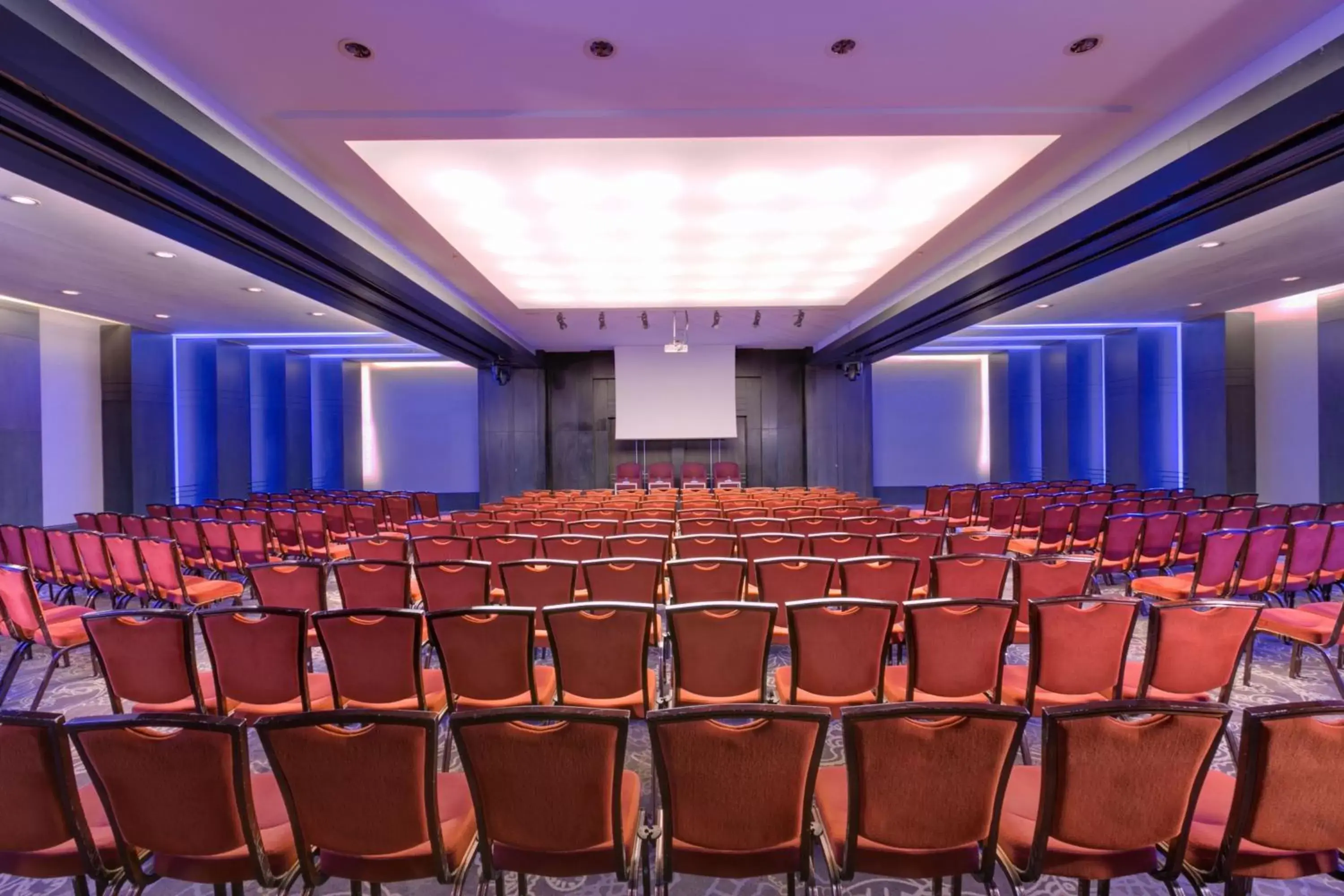 Meeting/conference room in Sheraton Bucharest Hotel