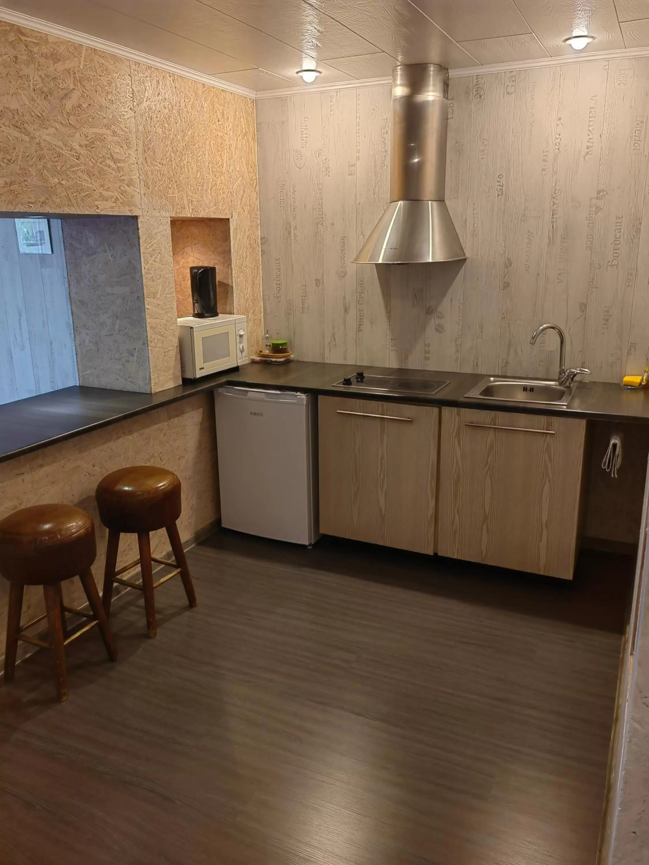 Kitchen or kitchenette in Route House 39 Motel