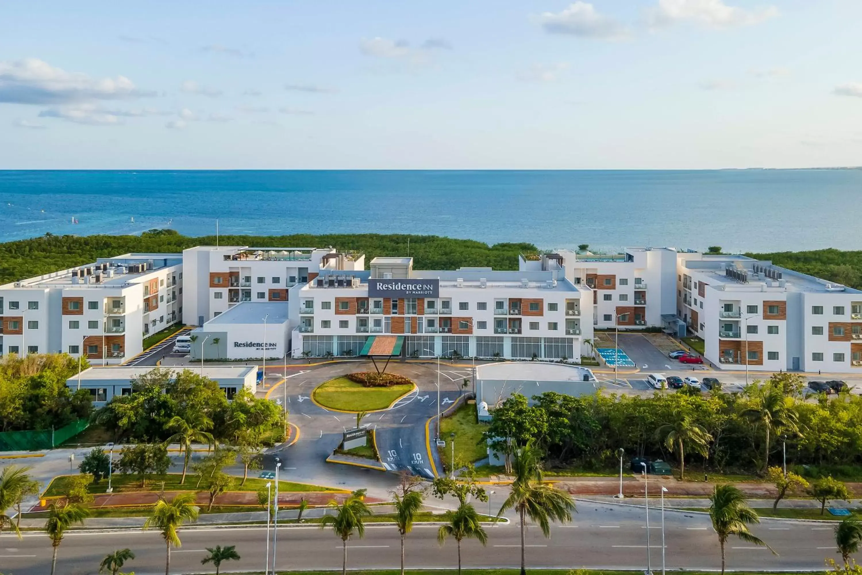 Property building in Residence Inn by Marriott Cancun Hotel Zone