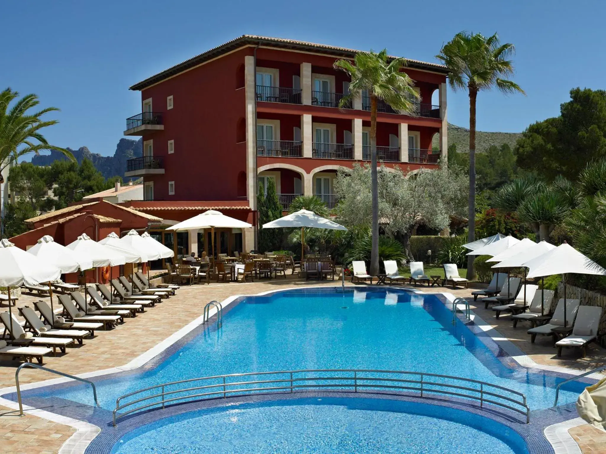 Swimming Pool in Hotel Cala Sant Vicenc - Adults Only