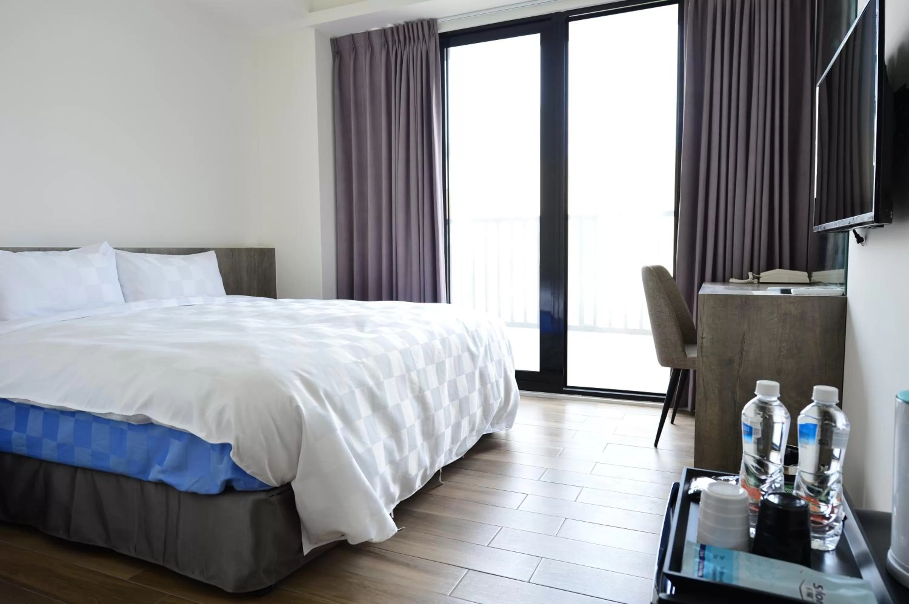 Facility for disabled guests, Bed in Sky Square Business Travel