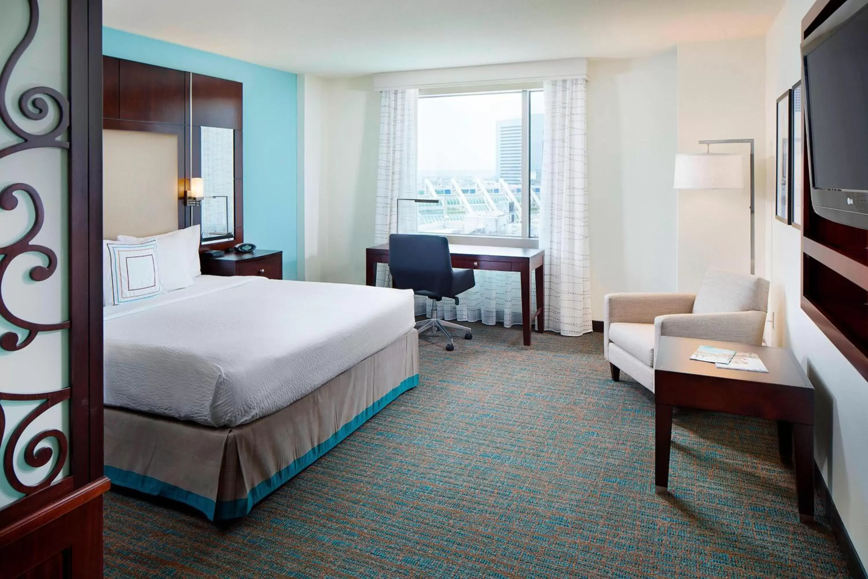 Queen Studio - Mobility/Hearing Accessible with Roll-In Shower in Residence Inn by Marriott San Diego Downtown/Gaslamp Quarter Queen Studio - Mobility/Hearing Accessible with Roll-In Shower in Residence Inn by Marriott San Diego Downtown/Gaslamp Quarter