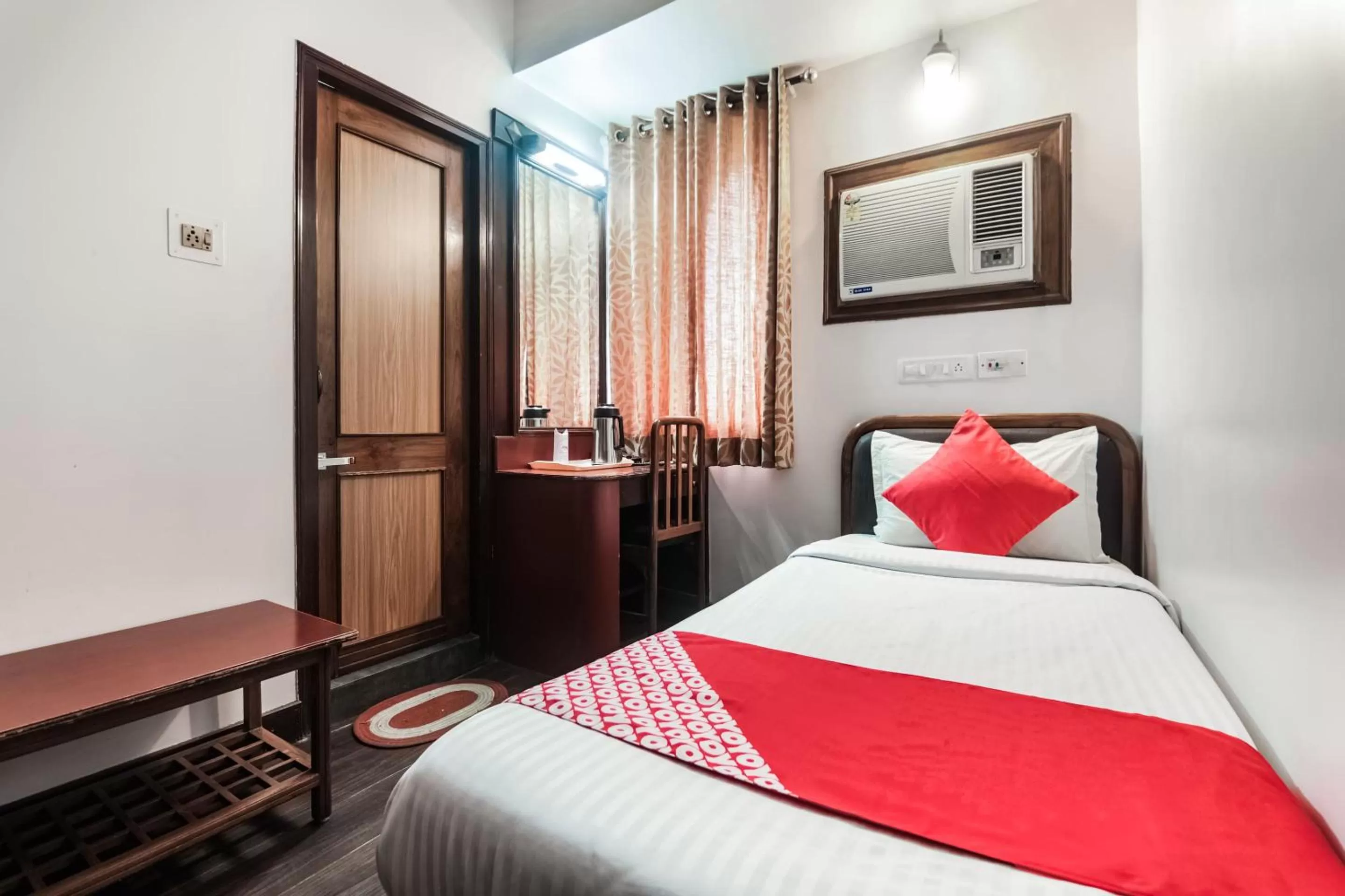 Bed in Hotel Amrit Regency