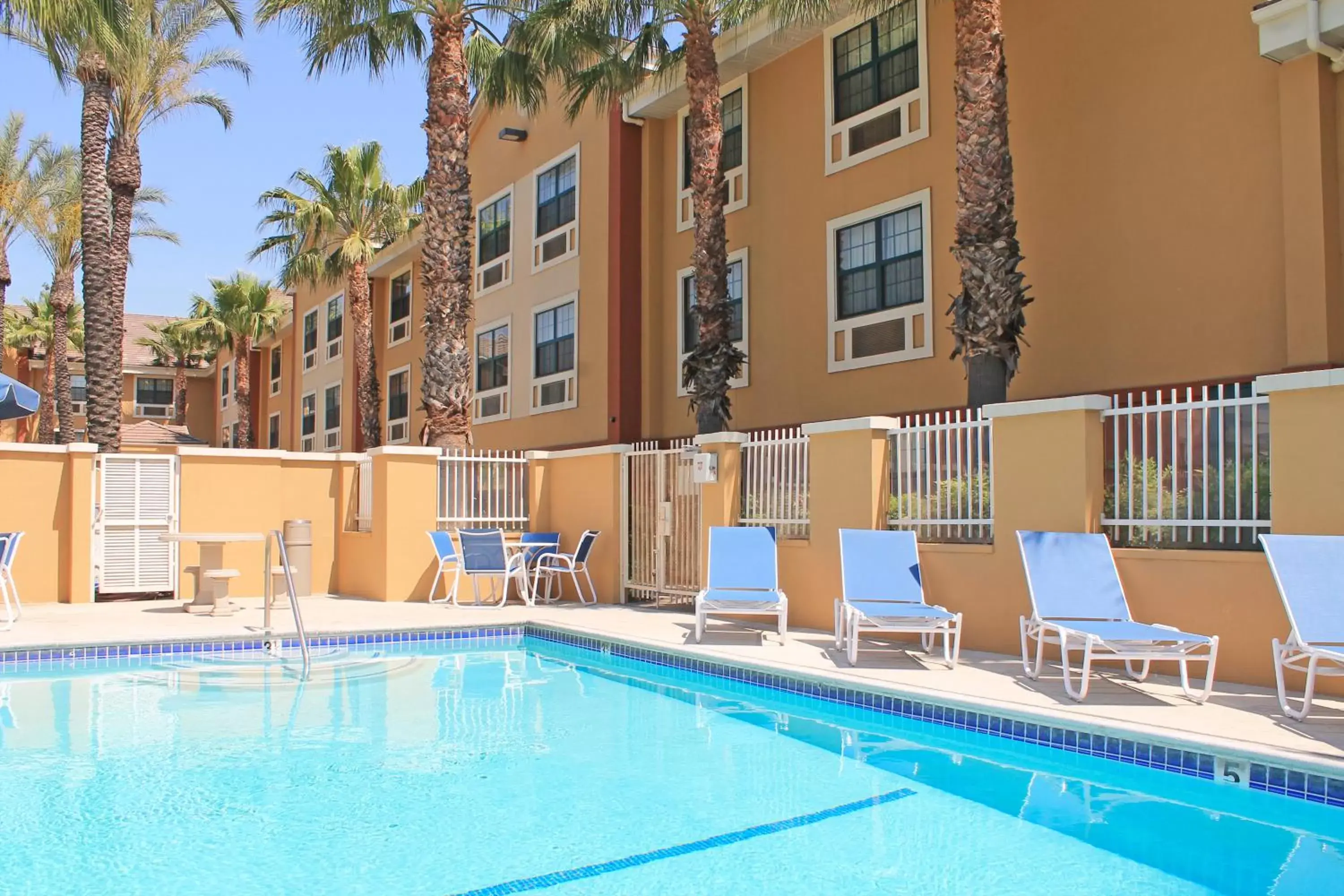 Swimming Pool in Extended Stay America Suites - Los Angeles - Ontario Airport