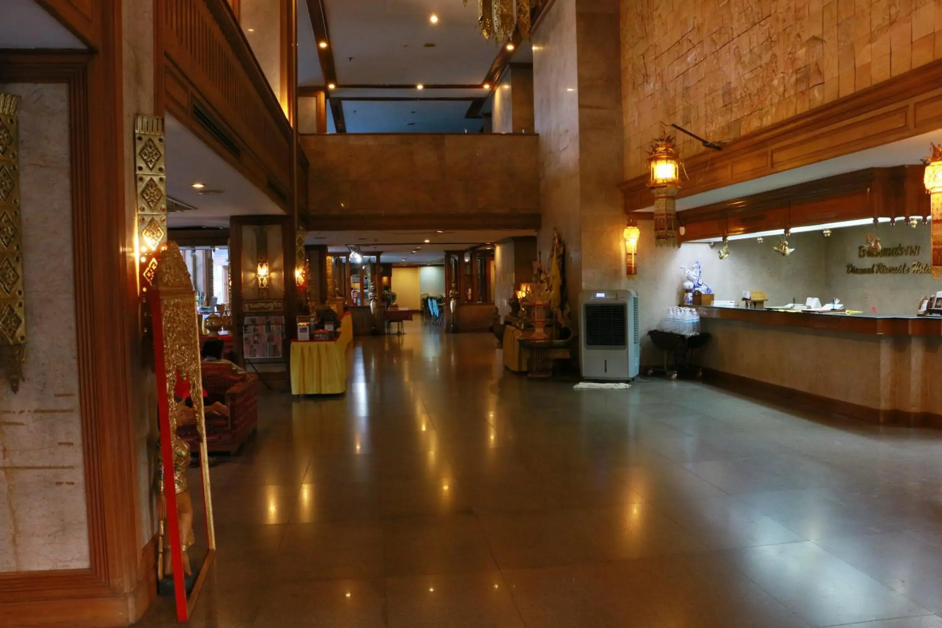 Lobby or reception in Diamond River Ping Petch-Ngam Hotel