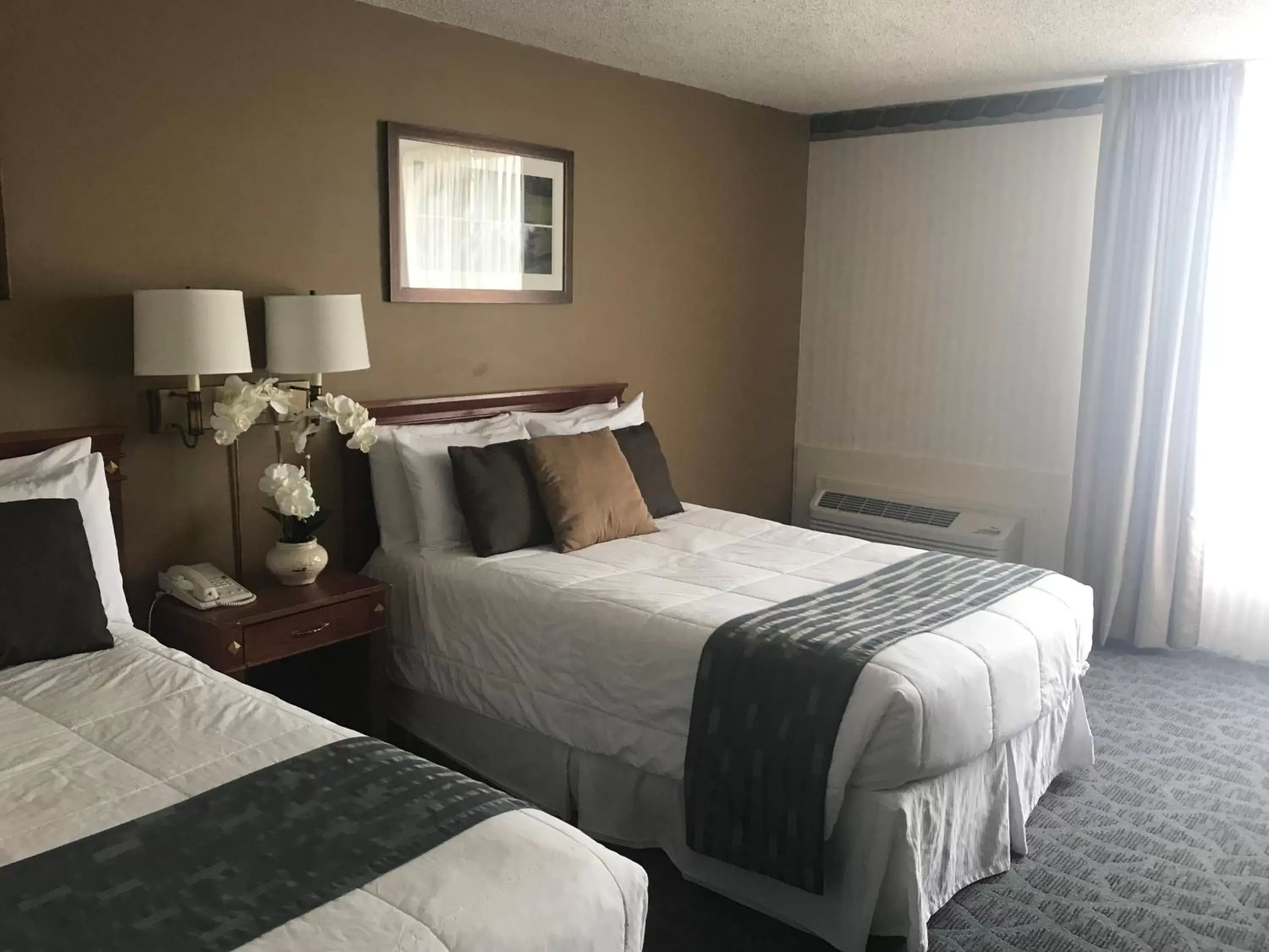 Bedroom, Bed in Lakeview Golf Resort, Trademark Collection by Wyndham
